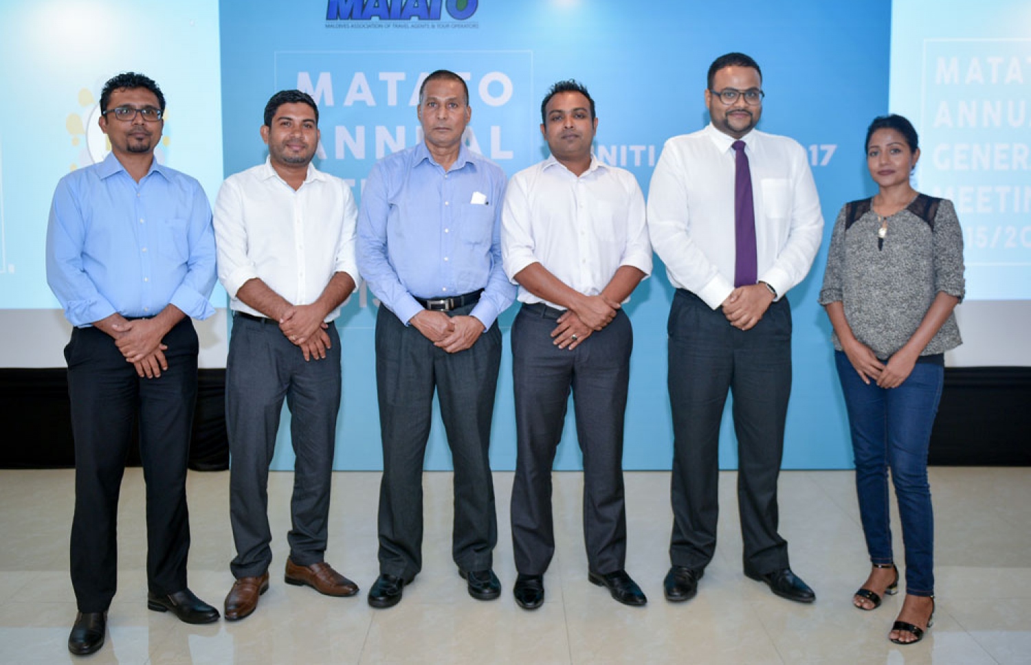 މަޓާޓޯގެ އަހަރީ އާންމު ޖަލްސާގައި ފާސް ކުރި އެ ޖަމިއްޔާގެ އާ ބޯޑުގެ މެމްބަރުން: އެ ބޯޑަށް އަންހެން މެމްބަރަކު އިންތިހާބުވި މިއީ ފުރަތަމަ ފަހަރު.-- ފޮޓޯ: މަޓާޓޯ