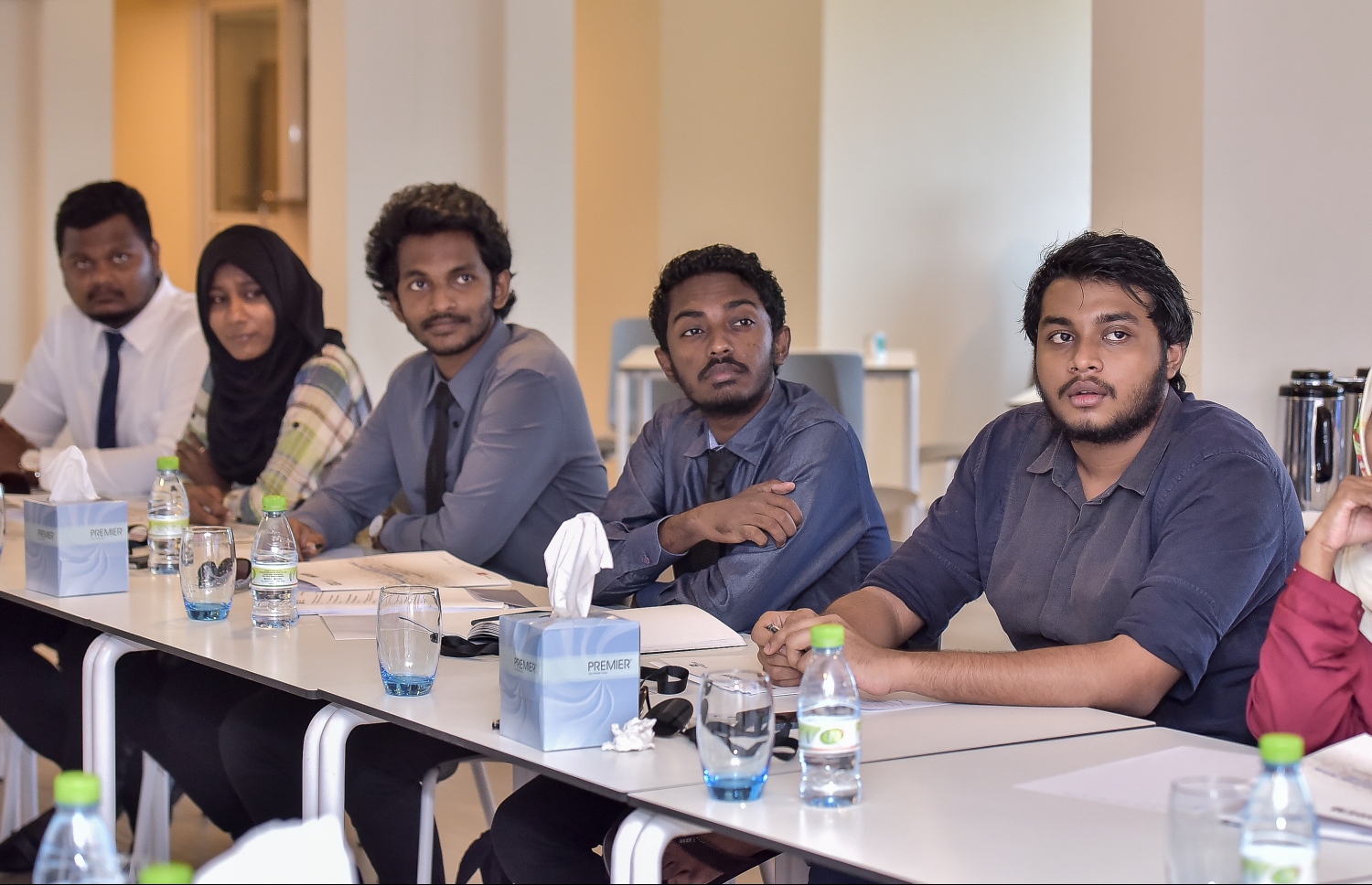 ތަމްރީން ޕްރޮގްރާމްގައި ނޫސްވެރިންތަކެއް ބައިވެރިވަނީ. މިއީ ދެ ދުވަހުގެ މުއްދަތަކަށް ބާއްވާ ތަމްރީން ޕްރޮގްރާމެއް. - ފޮޓޯ: ނިޝާން އަލީ/ މިހާރު