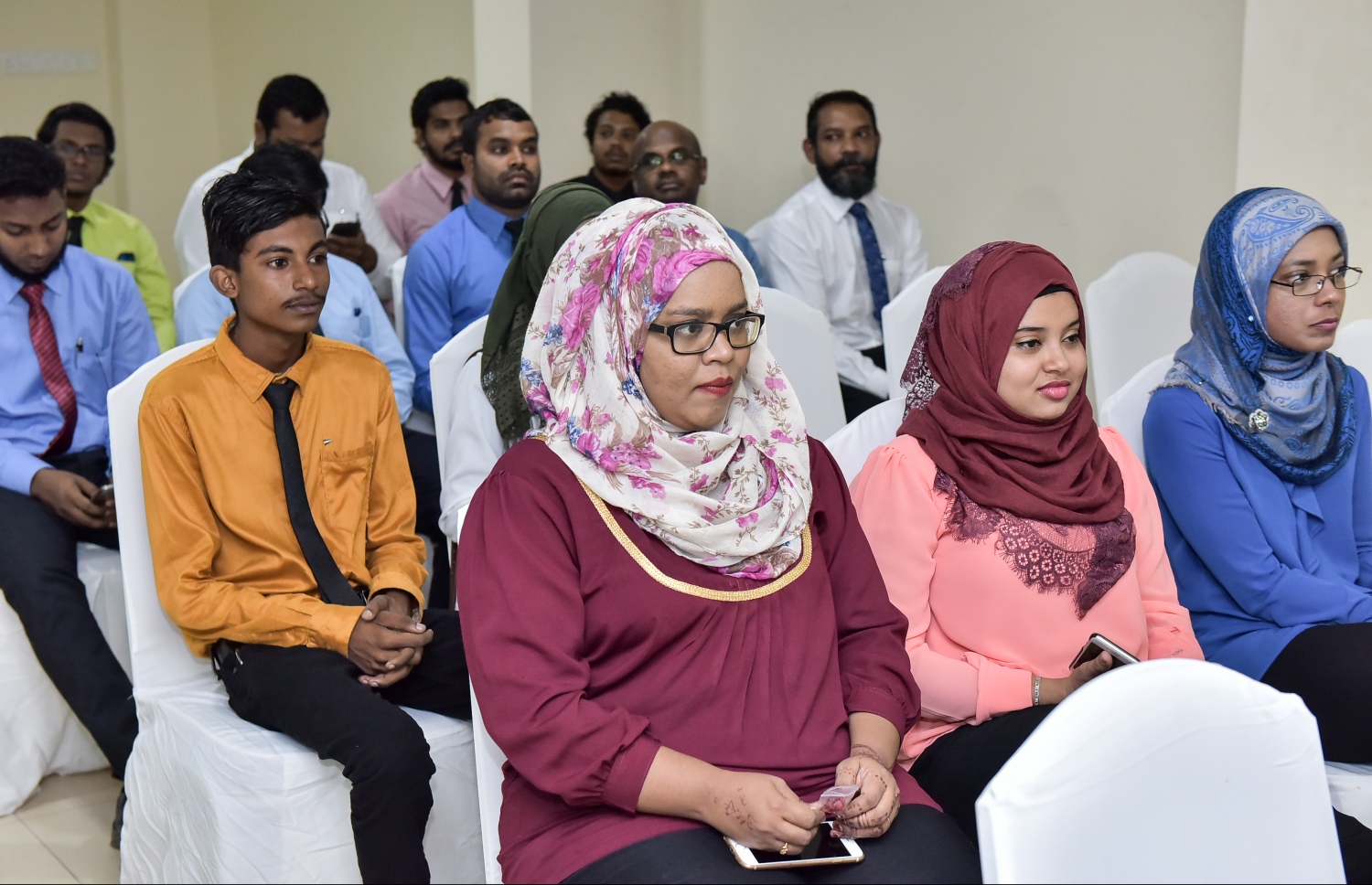 ސެންޗޫރިއަންގެ ޕްރޮސްޕެކްޓަސް އާއްމުކުރުމަށް މިދިޔަ މަހުގެ 29 ގައި ބޭއްވި ރަސްމިއްޔާތުގައި އެ ކުންފުނީގެ ބައެއް މުވައްޒަފުން ބައިވެރިވަނީ.-- ފައިލް ފޮޓޯ: ނިޝާން އަލީ/ މިހާރު