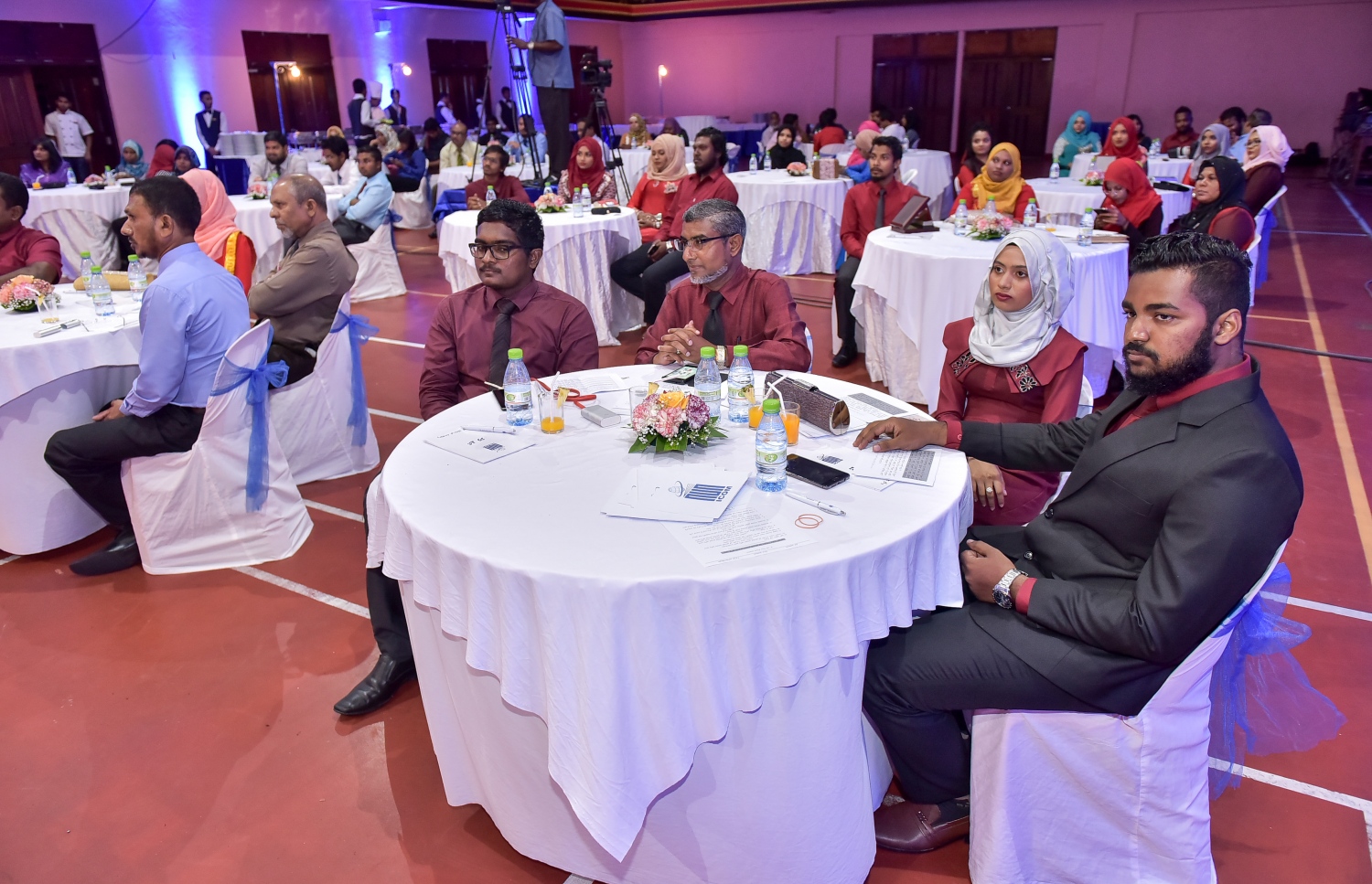 މައުލޫމާތު ހޯދައި ލިބިގަތުމުގެ ބައިނަލްއަގްވާމީ ދުވަސް ފާހަގަކުރުމަށް މިރޭ ބޭއްވި ޖަލްސާގެ ތެރެއިން.---ފޮޓޯ: ނިޝާން އަލީ/މިހާރު