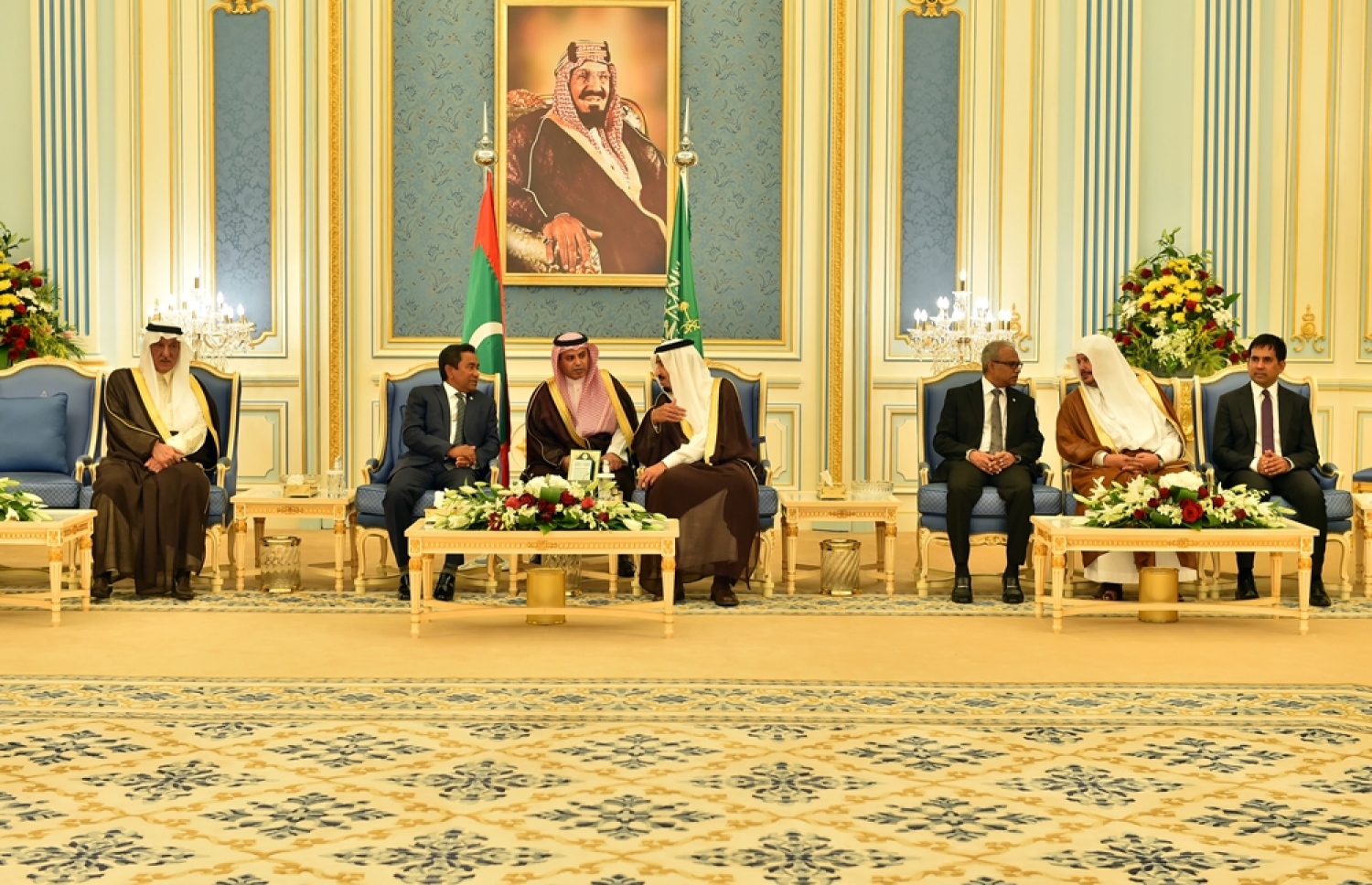 ރައީސް ޔާމީންގެ ޝަރަފުގައި ސައޫދީ ރަސްގެފާނު ސަލްމާން މިއަދު ދެއްވި ފަރިއްކޮޅުގައި. -- ފޮޓޯ: ރައީސް އޮފީސް