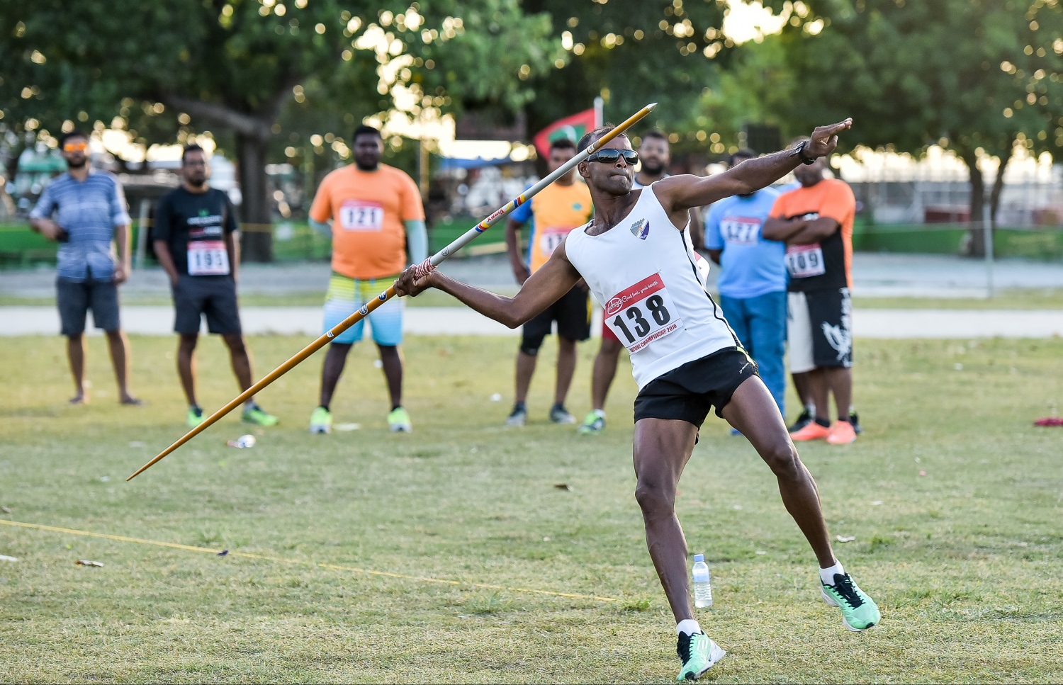 ފިރިހެނުންގެ ޖަވެއިލިން އުކުމުން ހަތަރު ވަނަ ހޯދި މަޝްހޫރު ދުވުންތެރިޔާ ރިޒާ މިއަދު ޖަވެއިލިން އުކަނީ. --ފޮޓޯ: ނިޝާން އަލީ/ މިހާރު