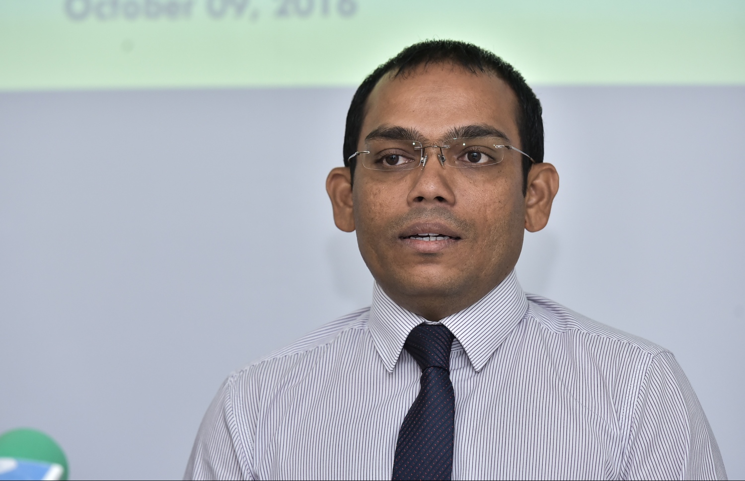 އިސްލާމިކް ފައިނޭންސް ސެންޓަރު ތަރައްގީކުރުމުގެ އެއްބަސްވުމުގައި ސޮއިކުރުމުގެ ރަސްމިއްޔާތުގައި އެ ސެންޓަރުގެ އެމްޑީ ދީދީ މިއަދު ވާހަކަ ދައްކަވަނީ.--ފޮޓޯ: ނިޝާން އަލީ/މިހާރު