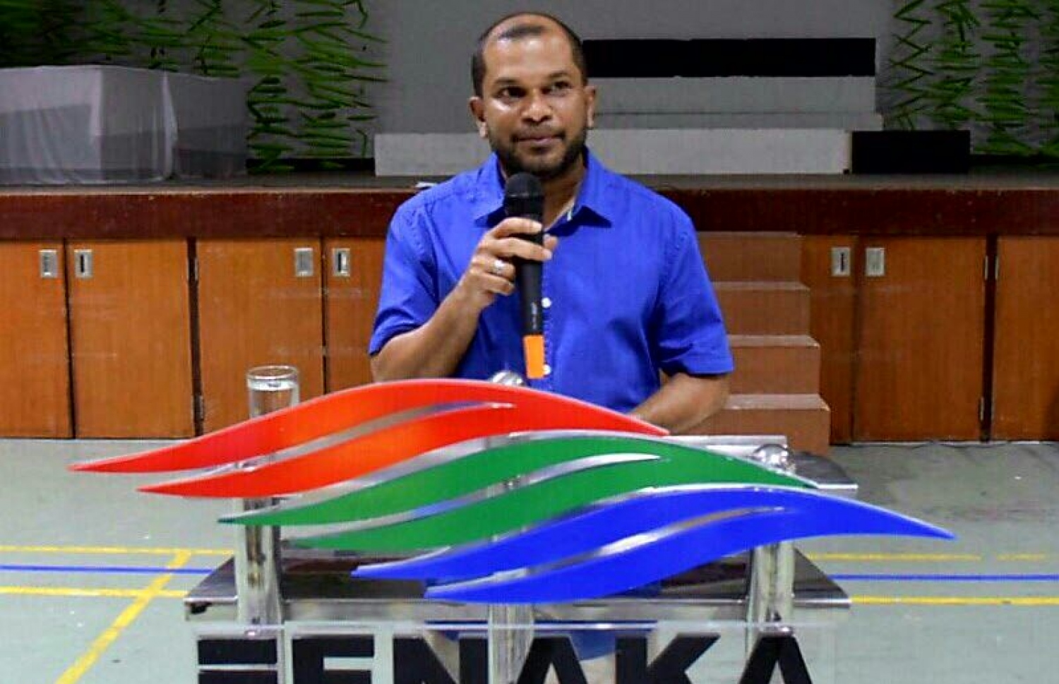 ފެނަކައިގެ ބައްދަލުވުމެއްގައި ނަދީމް ވާހަކަ ދައްކަވަނީ: އެ ކުންފުނީގެ ޗެއާމަންކަމުން އޭނާ މިއަދު ވަނީ އިސްތިއުފާ ދެއްވާފައި.