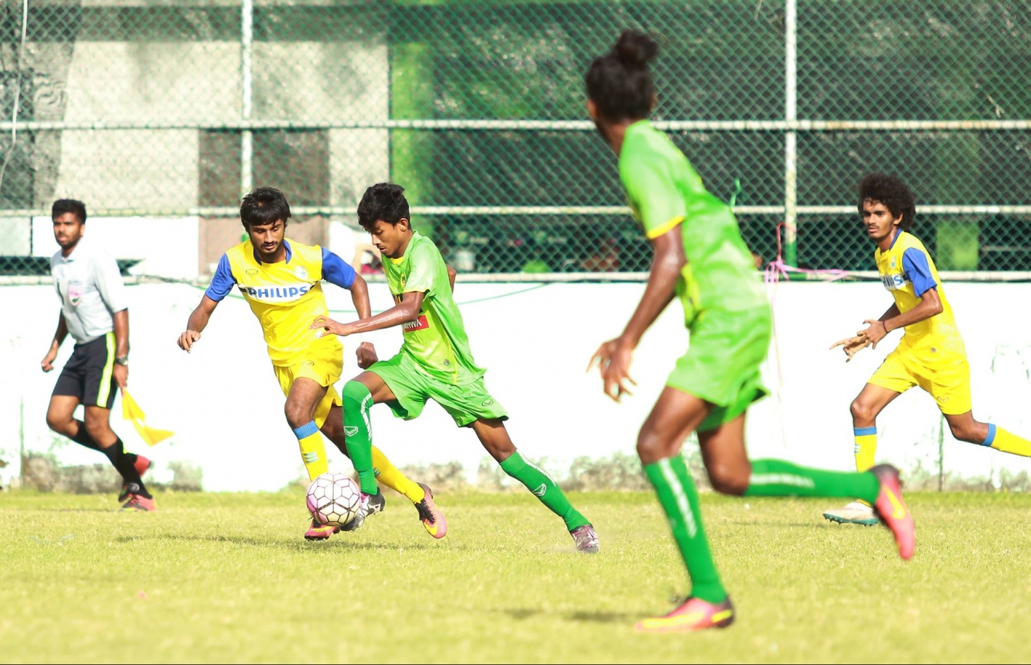 ޔޫތު ޗެމްޕިއަންޝިޕްގައި މާޒިޔާ އާއި ވެލެންސިއާ ކުޅުނު މެޗުގެ ތެރެއިން.-- ފޮޓޯ: މާޒިޔާ