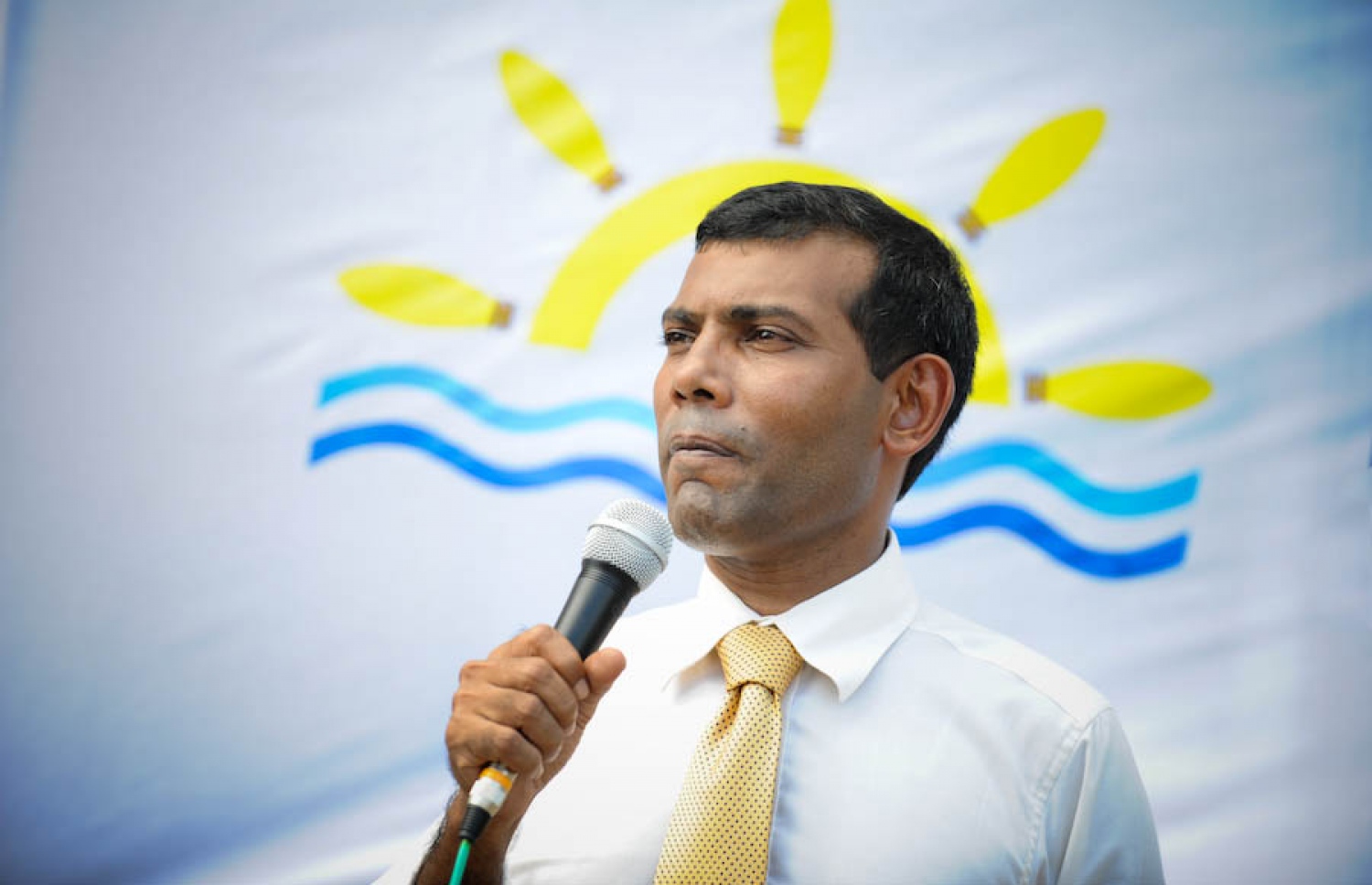 ކުރީގެ ރައީސް ނަޝީދު އެމްޑީޕީގެ ހަރަކާތެއްގައި ވާހަކަފުޅު ދައްކަވަނީ: އެ މަނިކުފާނަށް ރައީސް ޔާމީން މިރޭ ވަރަށް ބޮޑަށް ފާޑުވިދާޅުވި.-- ފައިލް ފޮޓޯ: ރައީސް އޮފީސް