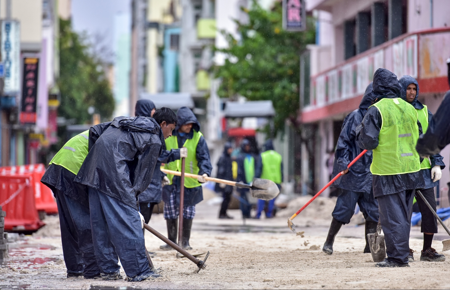 މަޖީދީމަގު ހެދުމުގެ މަސައްކަތް ކުރިއަށް ދަނީ.-- ފައިލް ފޮޓޯ: ނިޝާން އަލީ/ މިހާރު