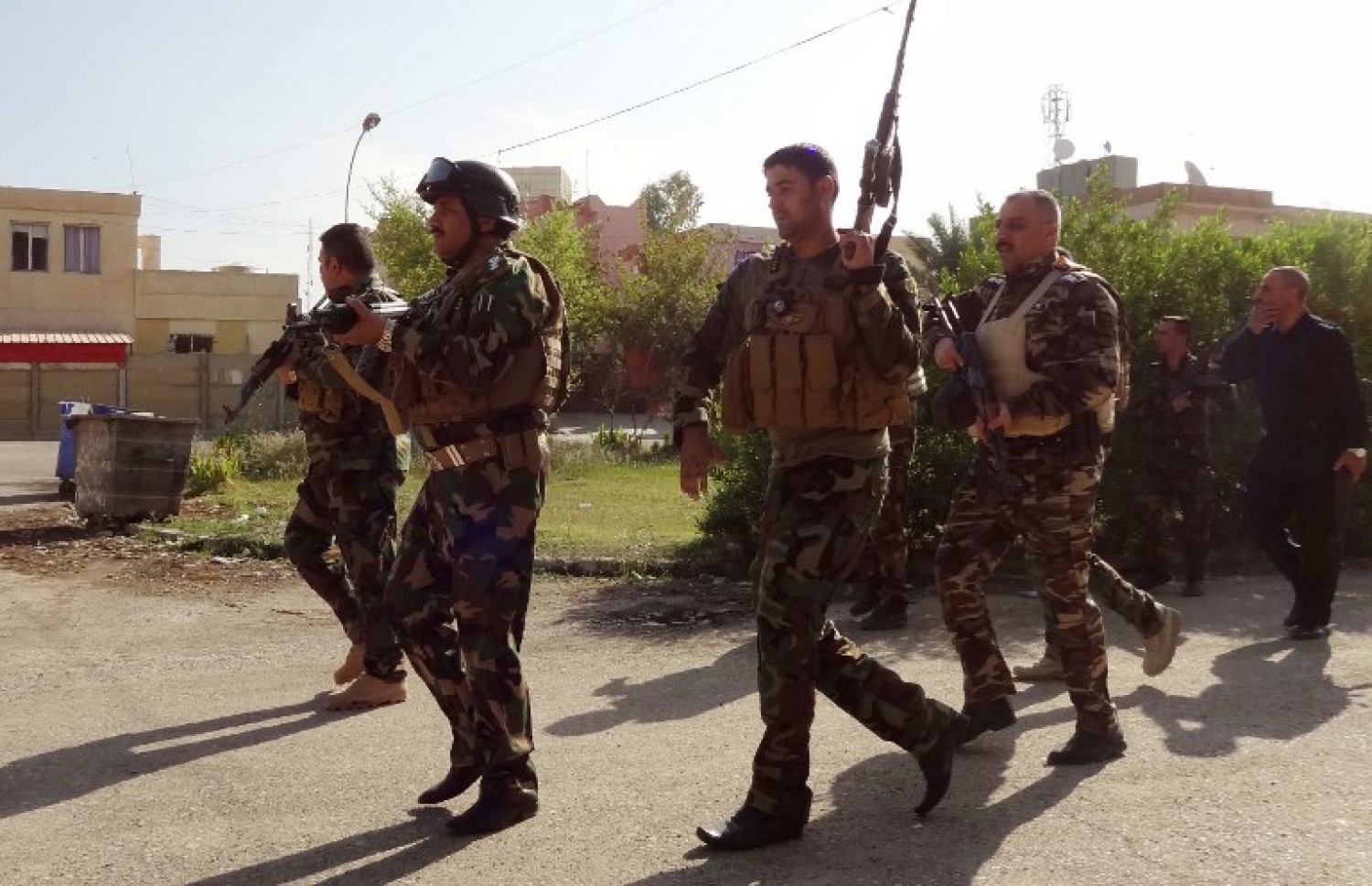 މޫސަލް ހިފުމުގެ ހަނގުރާމައިގައި އިރާގުގެ ކުރުދީ ހަނގުރާމަވެރިން ހަރަކާތްތެރިވަނީ. --ފޮޓޯ:އޭއެފްޕީ