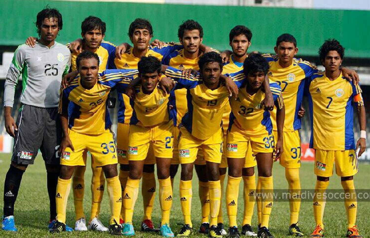 2013 ވަނަ އަހަރުގެ ޔޫތު ޗެމްޕިއަންޝިޕް ކާމިޔާބުކުރި ވެލެންސިއާ ޓީމު: އަންކޮ (ކ.މ2).-- ފޮޓޯ: މޯލްޑިވްސޮކާ