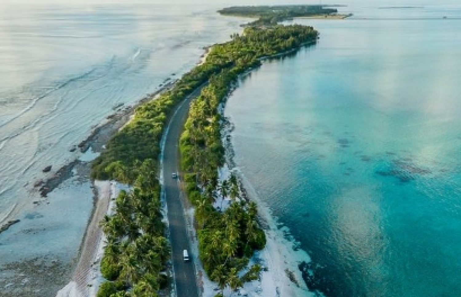 އައްޑޫ: ހިތަދޫ-މީދޫ ގުޅުވާލާ ބްރިޖުގައި ގާތްގަނޑަކަށް 15 ކިލޯ މީޓަރު ހުންނާނެ.