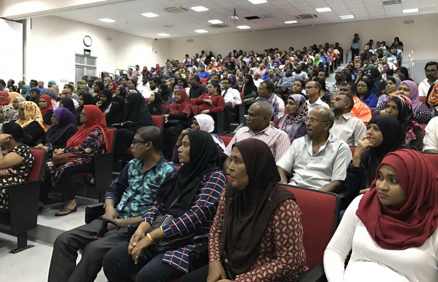 ޓާޓާ ފްލެޓްތައް ލިބުނު މީހުންނަށް އެޕާޓްމަންޓް ކަނޑައެޅުމަށް ގުރުއަތު ނަގަނީ