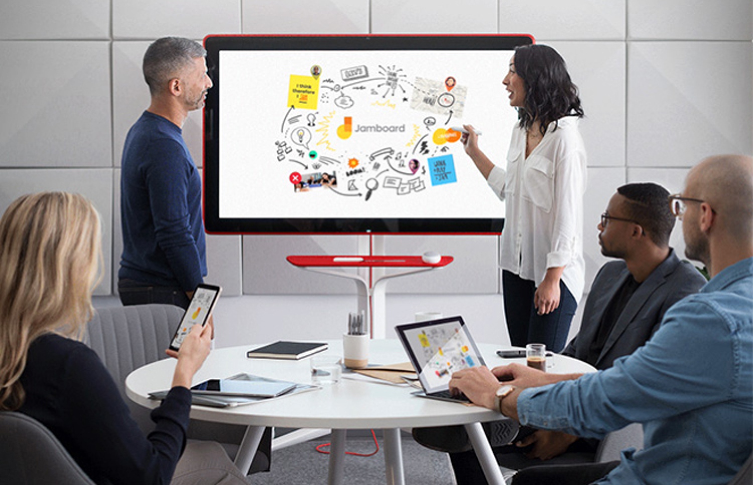 ގޫގުލް ޖޭމްބޯޑް: ސްމާޓް ވައިޓްބޯޑެއް ކަހަލަ މި ފަތި ސްކްރީން މަސައްކަތްކުރަނީ ގޫގުލް ޖީ އެޕްލިކޭޝަން މެދުވެރިކޮށް