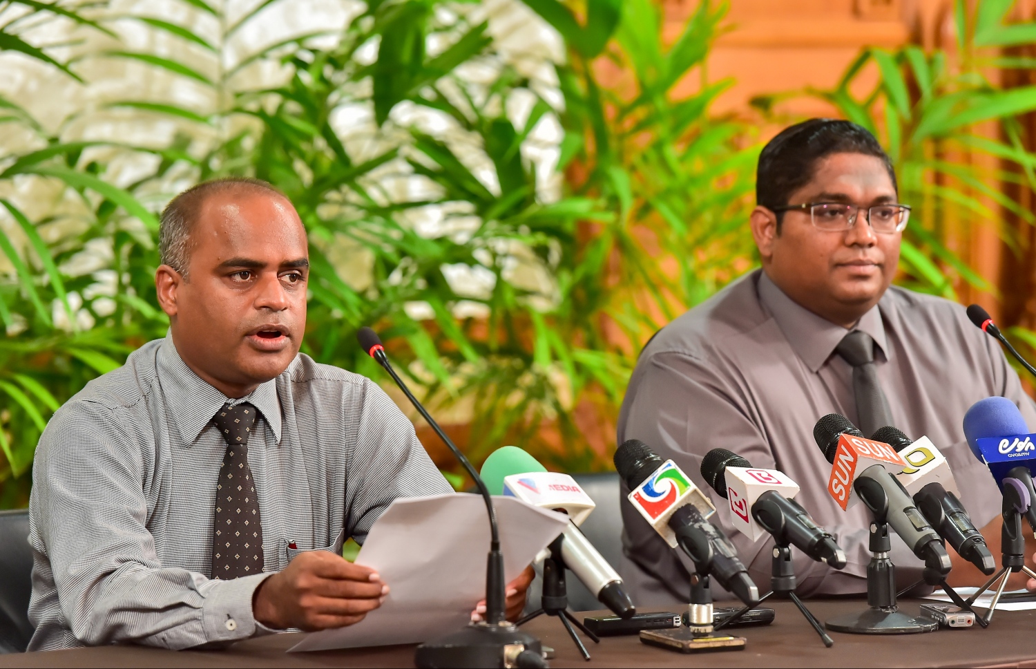 އެމްއޭސީއެލްގެ ބަޔާން އާދިލް އިއްވަވަނީ. --ފޮޓޯ: ނިޝާން އަލީ