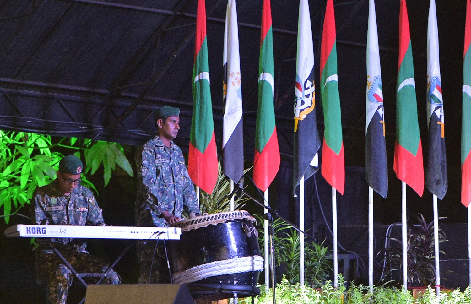 މާލެ، ނޮވެމްބަރު 2، 2016 - ނަސްރުގެ ދުވަހުގެ މުނާސަބަތުގައި ކަޅުތުއްކަލާ ކޮށީގައި ބޭއްވި ޖަލްސާ. -- ފޮޓޯ: މުހައްމަދު ޝަރުހާން/މިހާރު