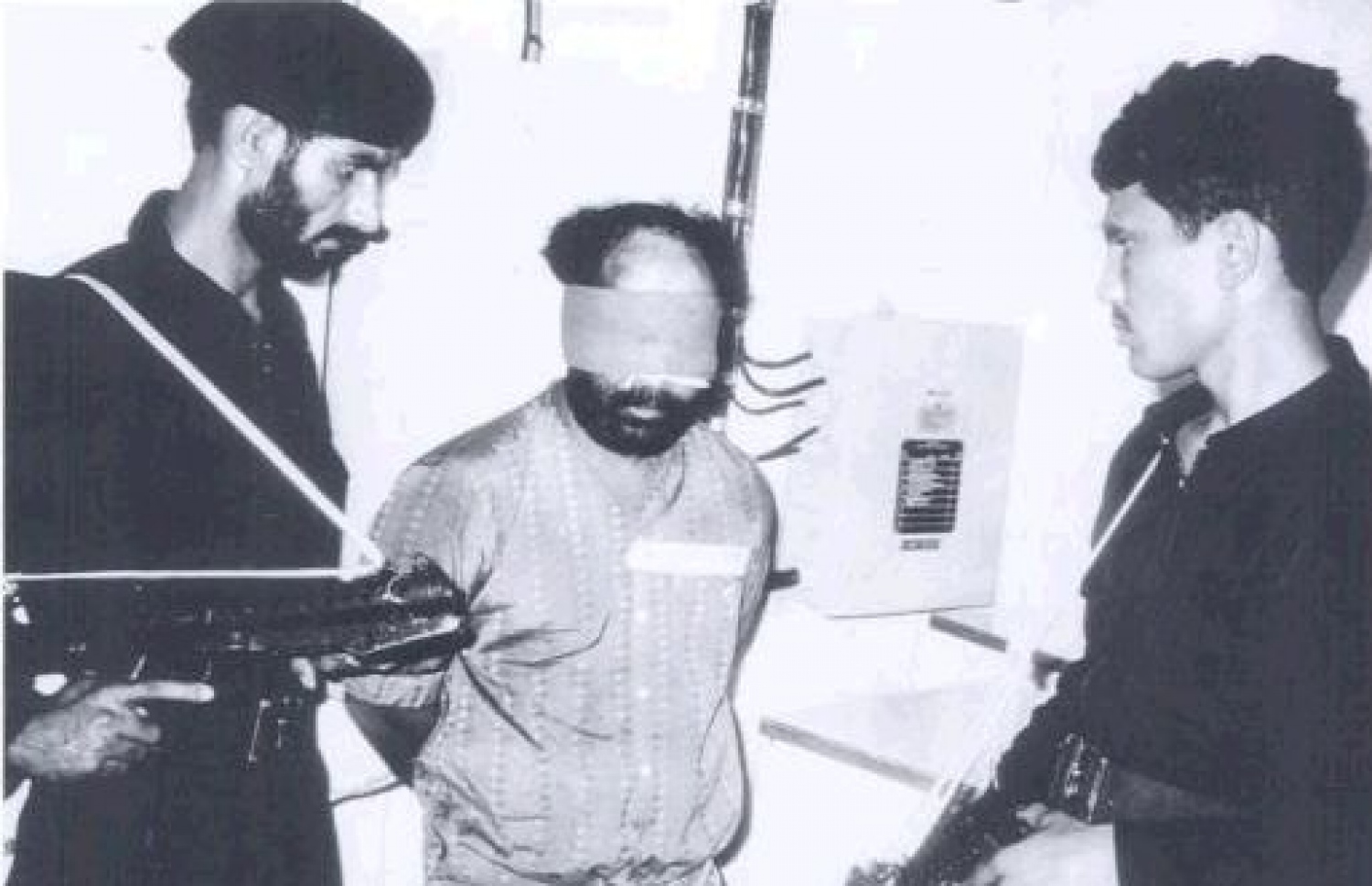 ލުތުފީ ހައްޔަރުކޮށް އިންޑިއާ ސިފައިންގެ ބެލުމުގެ ދަށުގައި