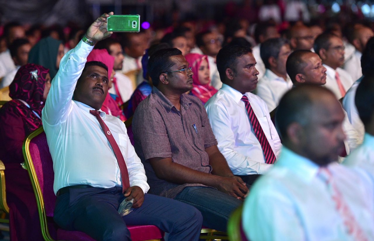 ""އަސްލު" ޖަލްސާގައި ބައިވެރިވި ބައެއް މީހުން  -- ފޮޓޯ: މުހަންމަދު ޝަރުހާން/ މިހާރު