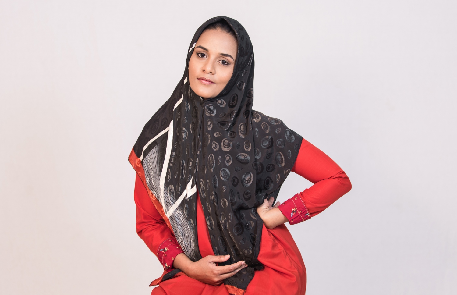 1980ގެ އަހަރުތަކުގައި ދިވެހިން އެޅި ދެ ކަން ވައްޓާލައިފައިވާ ބުރުގާ