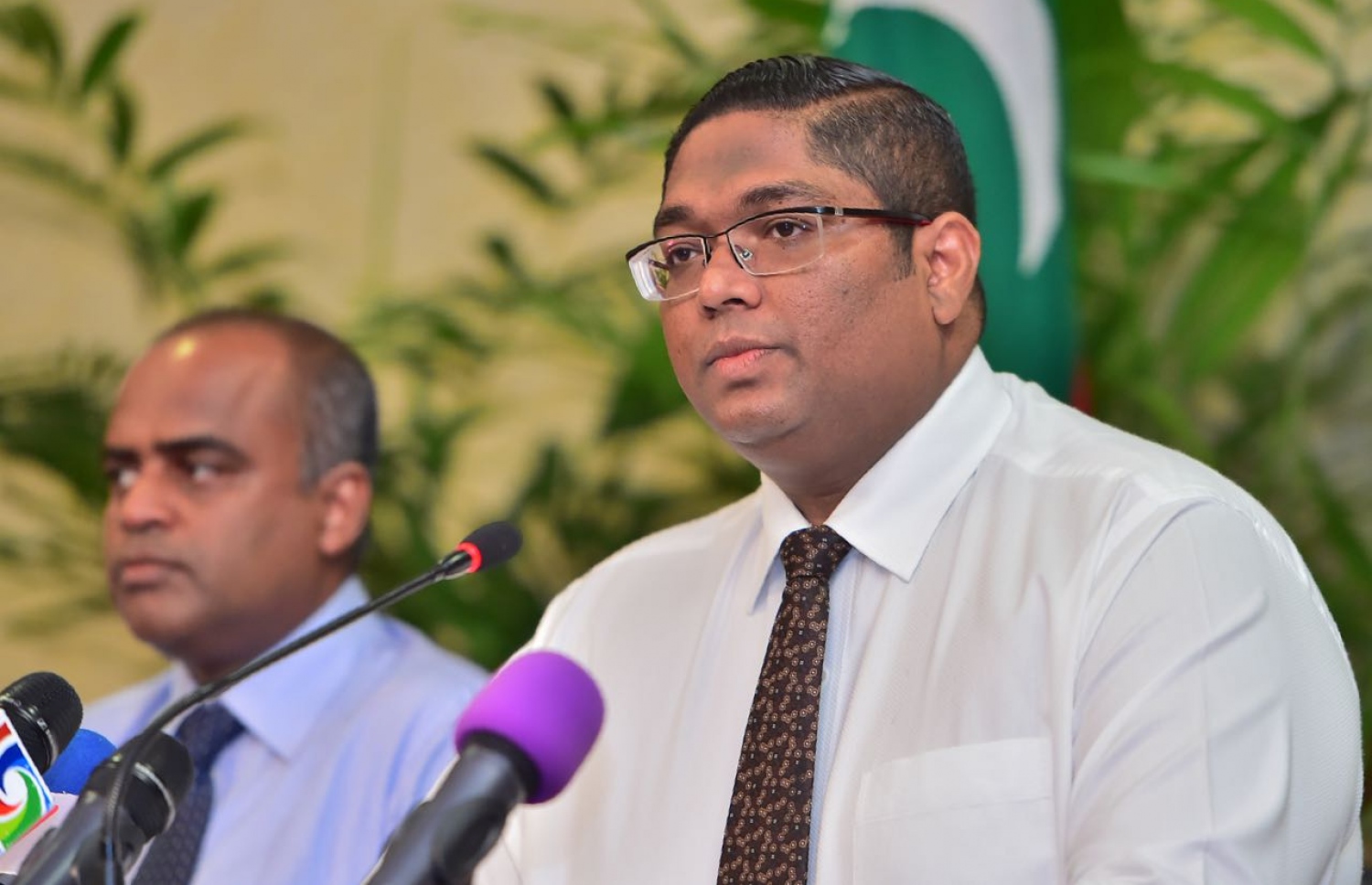 ޖީއެމްއާރަށް ފައިސާ ދެއްކިކަން އިއުލާން ކުރުމަށް ރައީސް އޮފީހުގައި މިއަދު ބޭއްވި ނޫސްވެރިންގެ ބައްދަލުވުމުގައި ބަންޑާރަ ނައިބު އަނިލް ވާހަކަދައްކަވަނީ.-- ފޮޓޯ: މުހައްމަދު ޝަރުހާން/ މިހާރު