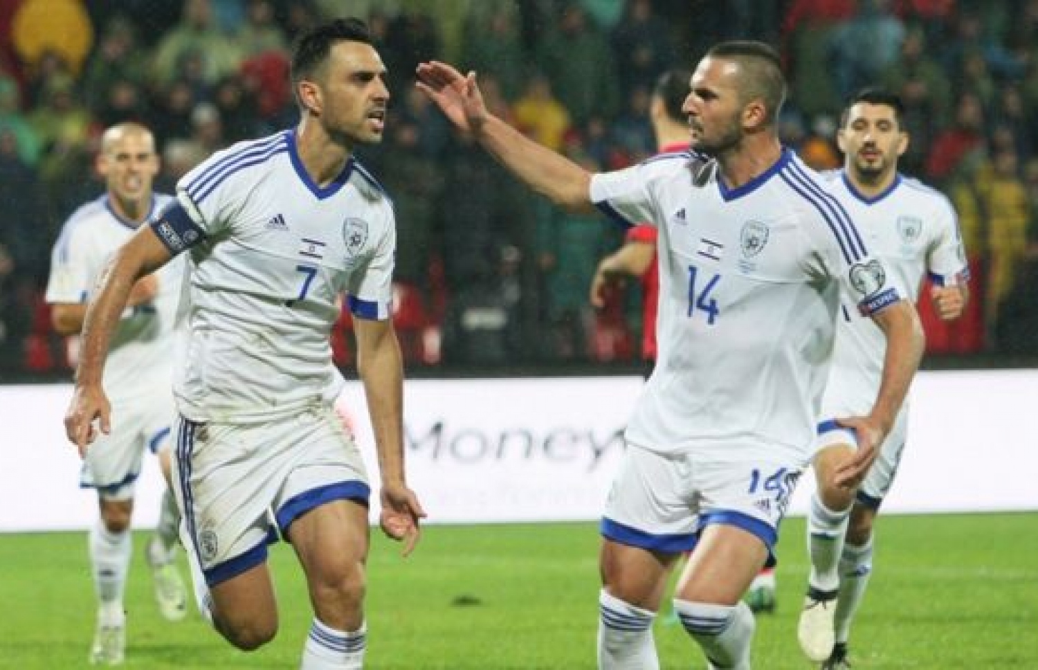 ވޯލްޑް ކަޕް ކޮލިފައިންގައި އިޒްރޭލް ވަނީ އަލްބޭނިއާ އަތުން 3-0 އިން މޮޅުވެފައި. --ފޮޓޯ:އޭއެފްޕީ