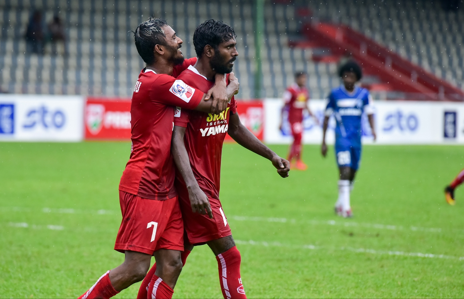 ޓީސީގެ ނިޒާމަ (ކ) އާއި ސެންޓޭ ލަނޑު ޖެހުމަށް ފަހު އުފާފާޅުކުރަނީ. --ފޮޓޯ: ނިޝާން އަލީ/ މިހާރު