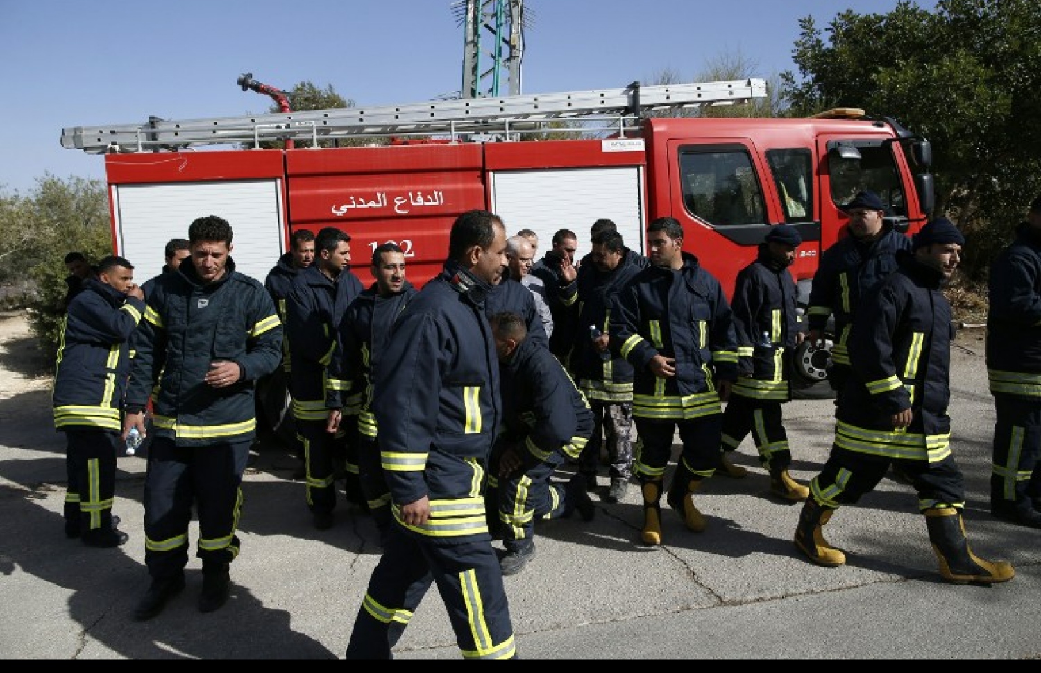 ގުދުސްއާ ކައިރީގައި އޮންނަ ނަތާފްގައި ފަލަސްތީނުގެ އަލިފާން ނިއްވާ ޓީމުން ހަރަކާތްތެރި ވަނީ. --ފޮޓޯ:އޭއެފްޕީ