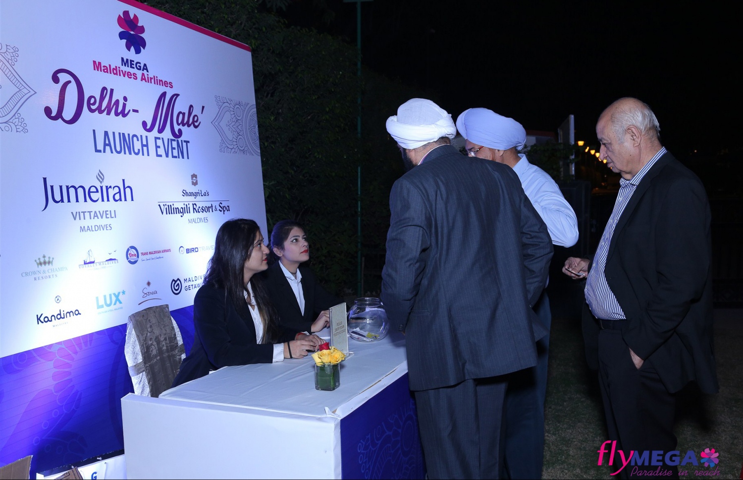 ނިއު ދިއްލީ، އިންޑިއާ: ނޮވެމްބަރު 24، 2016- ރާއްޖޭގެ މެގަ މޯލްޑިވްސް އިން އިންޑިއާ އަށް ދަތުރުތައް ފެށުން ފާހަގަކުރުމަށް ނިއު ދިއްލީގައި ބޭއްވި ހަފުލާގެ ތެރެއިން.-- ފޮޓޯ: މެގަ މޯލްޑިވްސް