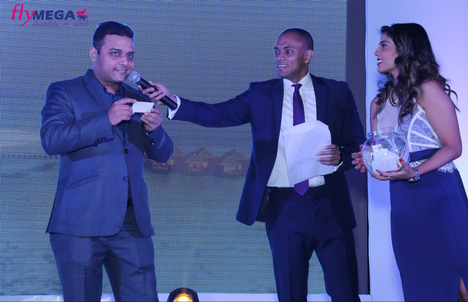 ނިއު ދިއްލީ، އިންޑިއާ: ނޮވެމްބަރު 24، 2016- ރާއްޖޭގެ މެގަ މޯލްޑިވްސް އިން އިންޑިއާ އަށް ދަތުރުތައް ފެށުން ފާހަގަކުރުމަށް ނިއު ދިއްލީގައި ބޭއްވި ހަފުލާގެ ތެރެއިން.-- ފޮޓޯ: މެގަ މޯލްޑިވްސް