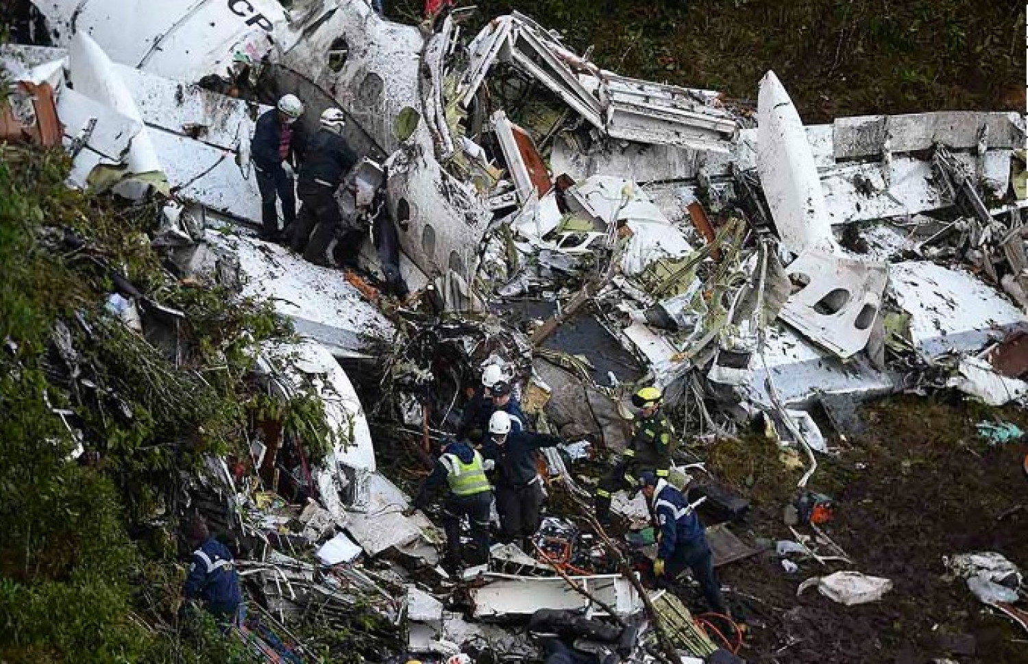 ވެއްޓުނު ބޯޓުގެ ބައިތައް: ބޯޓުގައި އަލިފާން ރޯވެފައި ނުވުމަކީ ތެޔޮ ހުސްވެފައިވުން އެކަށީގެންވާ ކަމެއް ކަމަށް ތަޖްރިބާކާރުން ބުނޭ. ފޮޓޯ:ސީއެންއެން