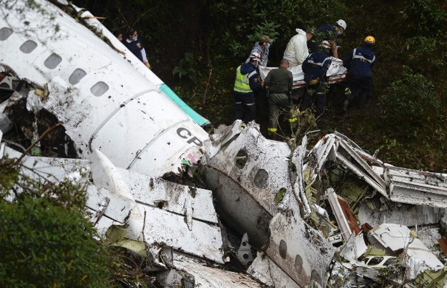 ކޮލަމްބިއާގެ މެޑެޔިންގެ ފަރުބަދަ މަތީގެ ހިސާބަށް ބޯޓު ވެއްޓިފައި. --ފޮޓޯ:ސީއެންއެން