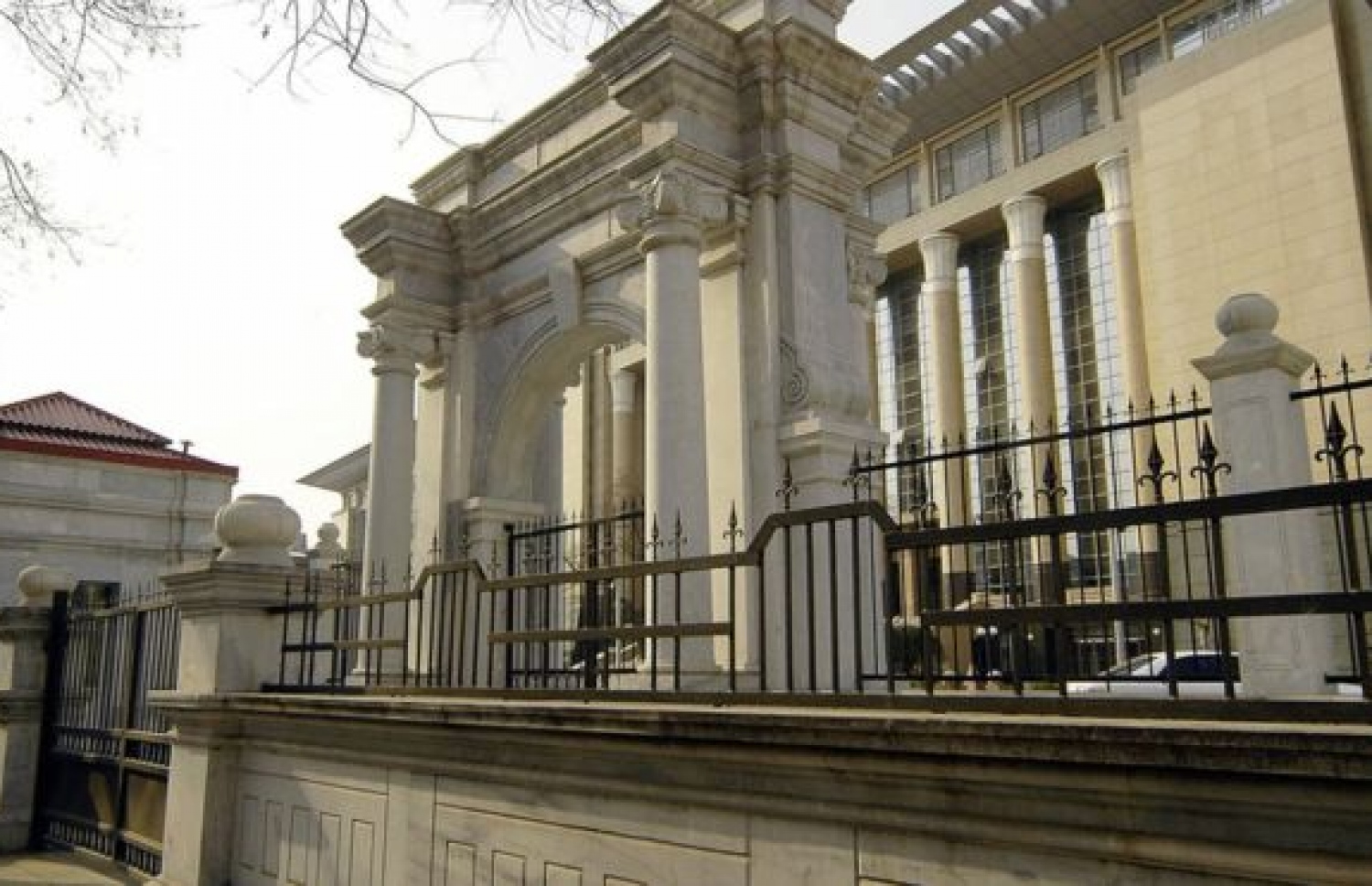 ޗައިނާގެ ސްޕްރީމް ކޯޓުން ބުނެފައި ވަނީ މަރުގެ އަދަބު ދިން މީހާއާ ދެކޮޅަށް ހެކި ސާބިތު ކުރެވިފައި ނުވާ ކަމަށް. --ފޮޓޯ:ބީބީސީ