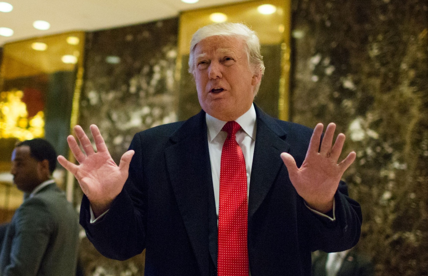 އެމެރިކާގެ ރައީސް ކަމަށް އިންތިޚާބުކޮށްފައިވާ ޑޮނަލްޑް: މިހާތަނަށް ވަނީ 306 އިލެކްޓޯރަލް ވޯޓު ކާމިޔާބު ކުރައްވާފައި.