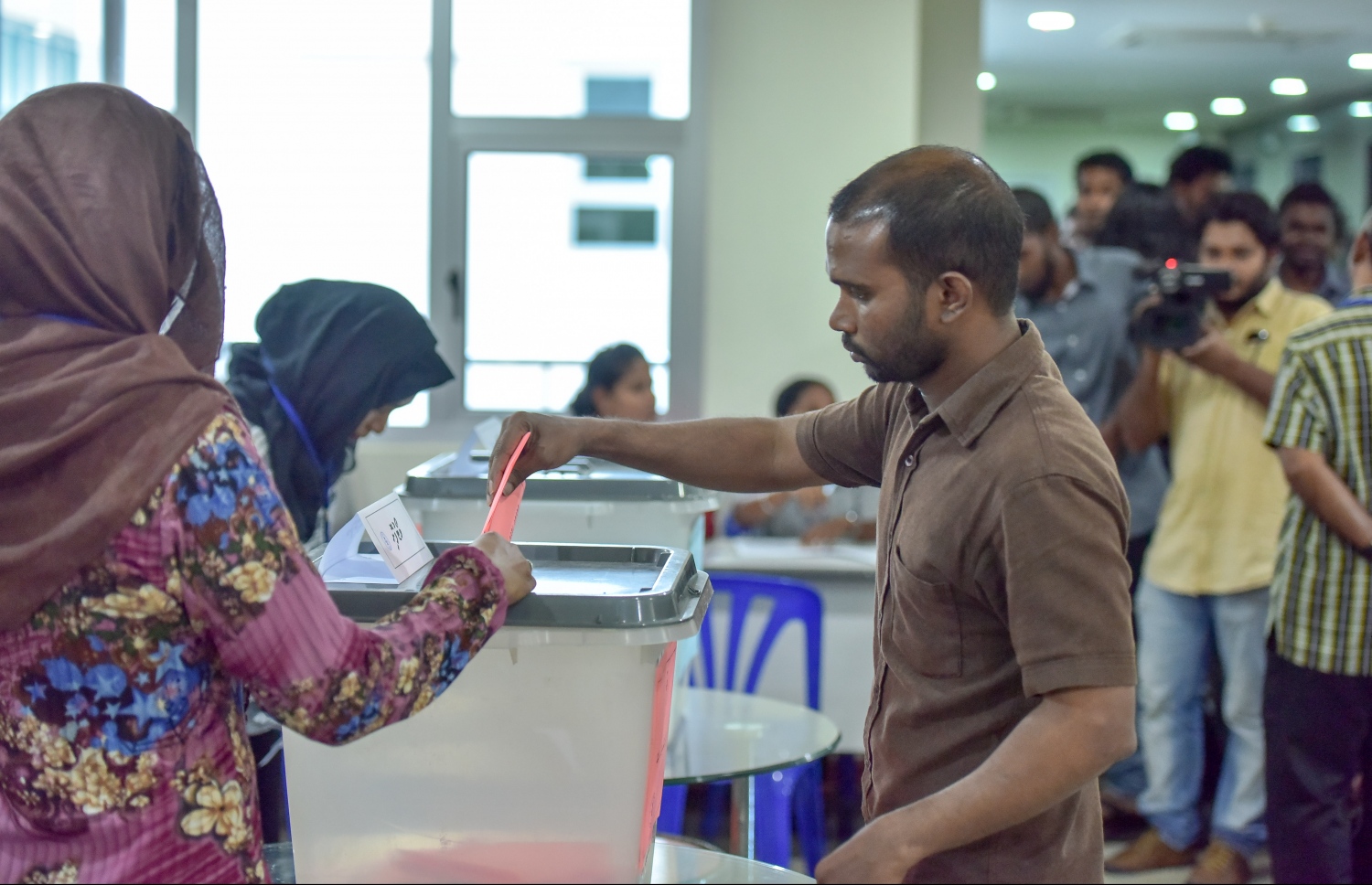 މީޑިއާ ކައުންސިލްގެ އިންތިހާބުގައި މީހަކު މިއަދު ވޯޓު ލަނީ.-- ފޮޓޯ: ނިޝާން އަލީ/ މިހާރު
