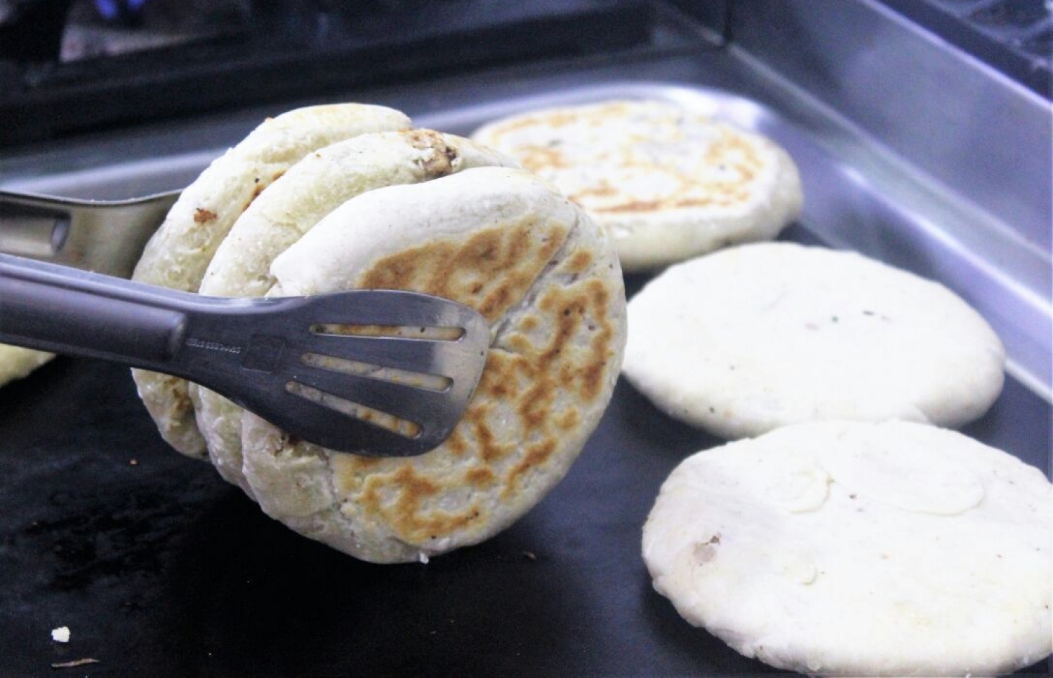 އޮޑެގައްލާގެ ބަދިގޭގައި މަސްރޮށި ފިހަނީ: ކުޑަ ދުވަސްކޮޅެއްގެ ތެރޭގައި މަޝްހޫރު ވެއްޖެ