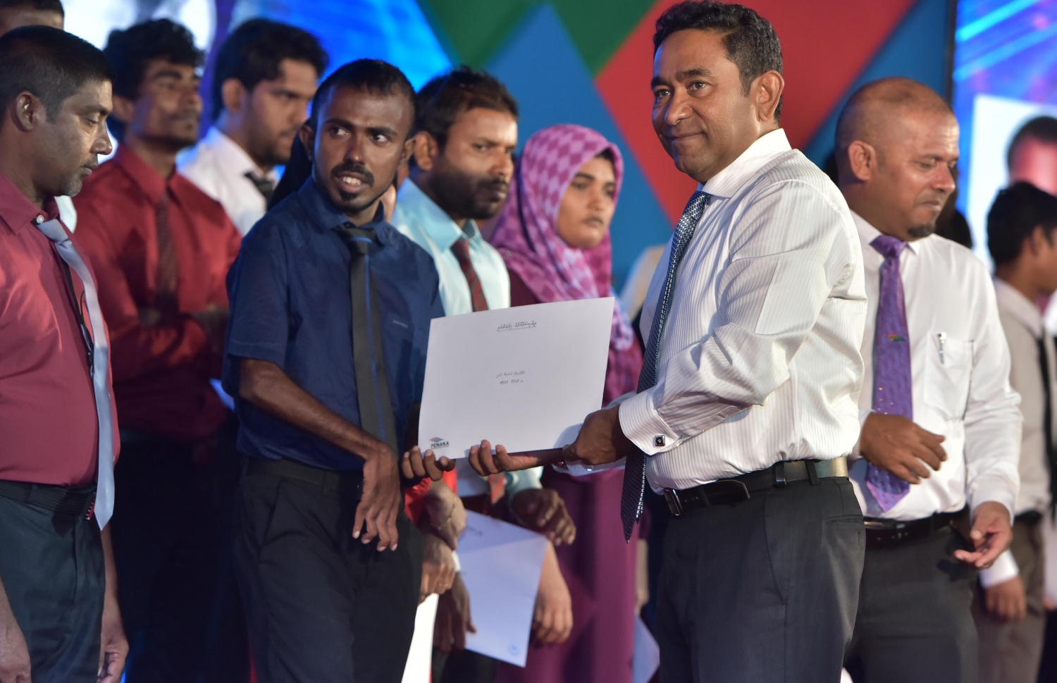 ނުކުޅެދުންތެރިކަން ހުންނަ 100 މީހަކަށް ފެނަކަ އިން ވަޒީފާ ދިނުން