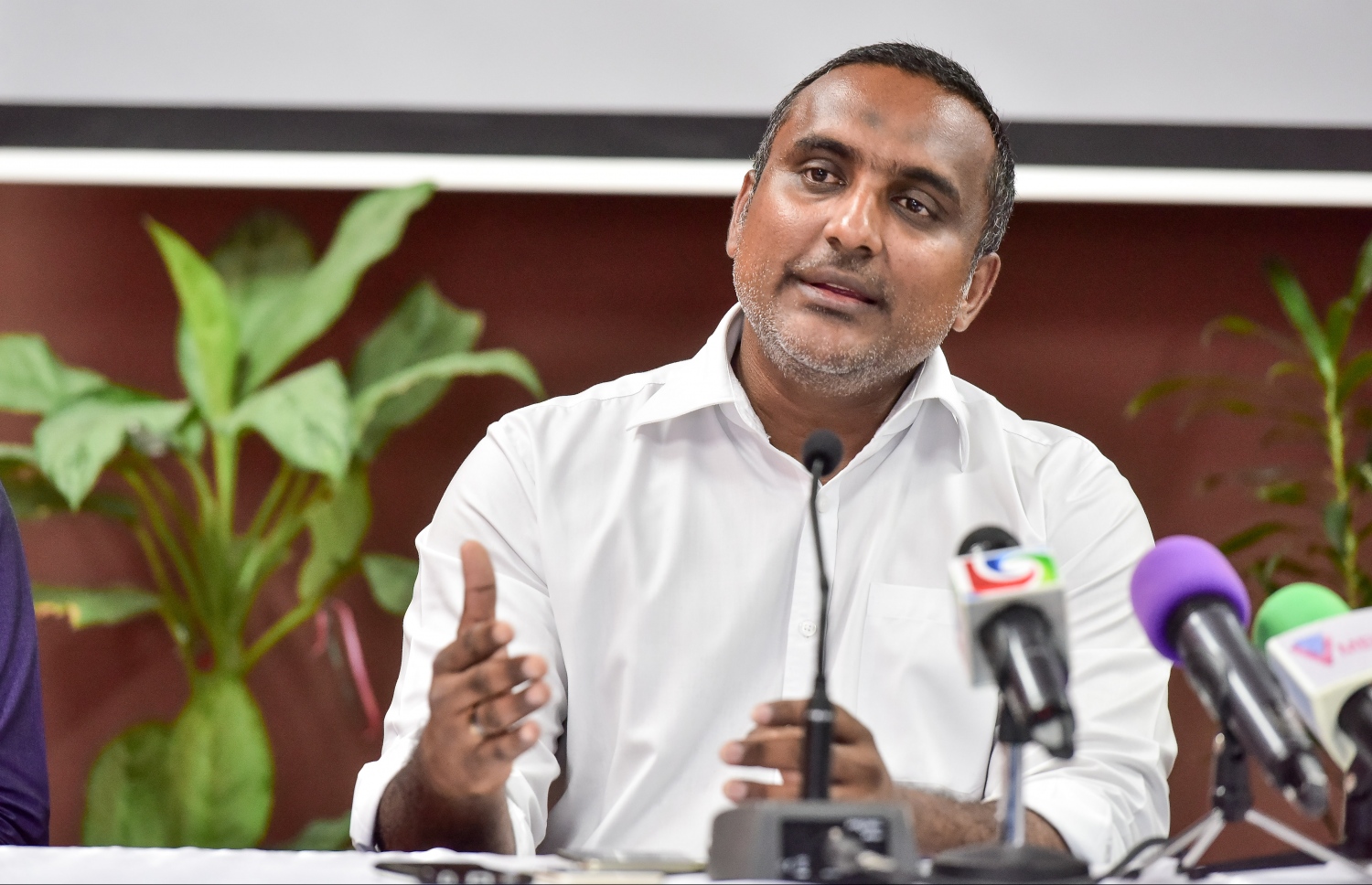 ވެމްކޯގެ މެނޭޖިން ޑިރެކްޓަރު ފުއާދު: އާއްމުންގެ އާދަތައް ބަދަލުކުރަން އޭނާ މިއަދު ގޮވައިލެއްވި. -- ފައިލް ފޮޓޯ: ނިޝާން އަލީ/ މިހާރު