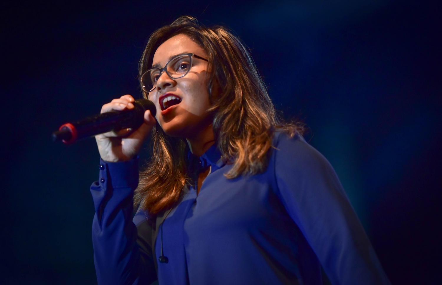 މާލެ: ޖެނުއަރީ 1، 2017: އަލިމަސް ކާނިވަލުގައި ބޭއްވި "ސަނީ ސައިޑް މިއުޒިކް ފެސްޓިވަލް 2017"ގެ ސްޓޭޖް ޝޯގައި ލައިޝާ ޕާފޯމް ކުރަނީ.-- ފޮޓޯ: މުހައްމަދު ޝާރުހާން/ މިހާރު