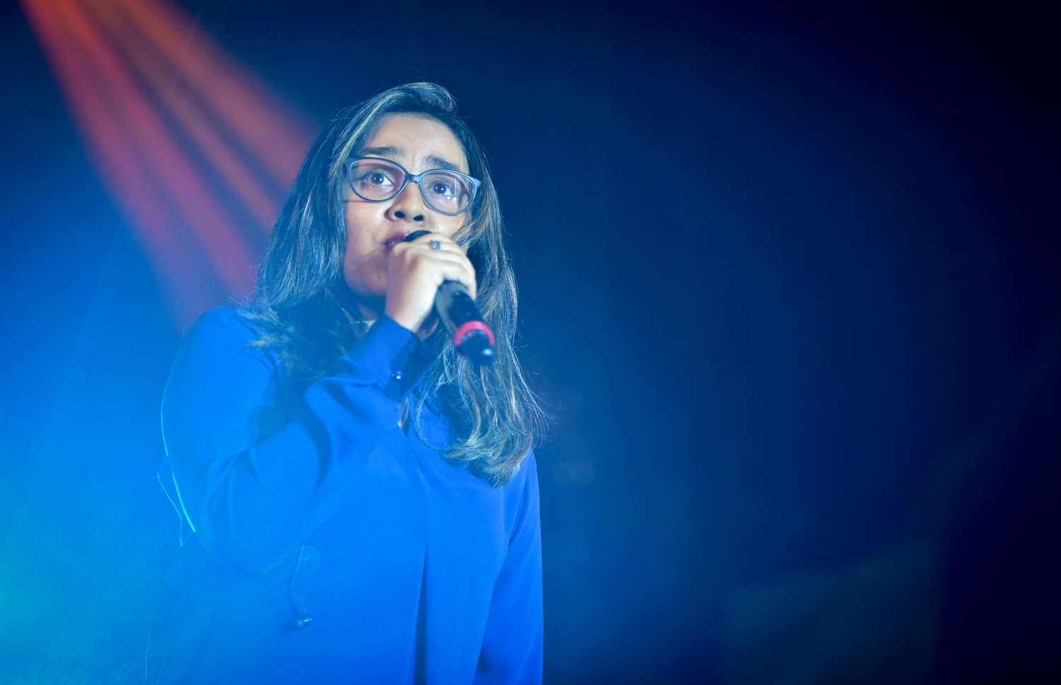 މާލެ: ޖެނުއަރީ 1، 2017: އަލިމަސް ކާނިވަލުގައި ބޭއްވި "ސަނީ ސައިޑް މިއުޒިކް ފެސްޓިވަލް 2017"ގެ ސްޓޭޖް ޝޯގައި ލައިޝާ ޕާފޯމް ކުރަނީ.-- ފޮޓޯ: މުހައްމަދު ޝާރުހާން/ މިހާރު