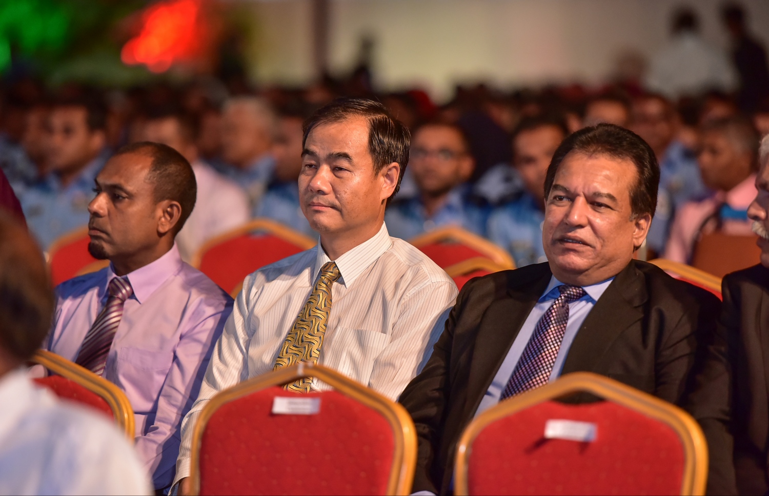 މާލެ: ޖެނުއަރީ 10، 2017- ރާއްޖެ އިސްލާމްވި ދުވަހުގެ މުނާސަބަތުގައި ބޭއްވި ޖަލްސާގައި ރާއްޖޭގައި ހުންނަވާ ޗައިނާގެ ސަފީރާއި ބަންގްލަދޭޝްގެ ސަފީރު ބައިވެރިވެވަައިގަންނަވަނީ.---ފޮޓޯ: ނިޝާން އަލީ/މިހާރު