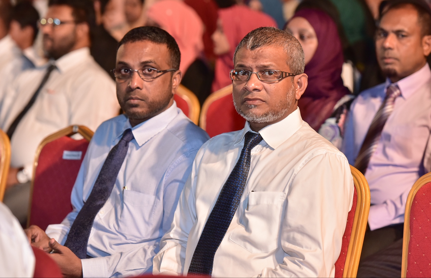 މާލެ: ޖެނުއަރީ 10، 2017- ރާއްޖެ އިސްލާމްވި ދުވަހުގެ މުނާސަބަތުގައި ބޭއްވި ޖަލްސާގައި، މޯލްޑިވްސް ބްރޯޑްކާސްޓިން ކޮމިޝަންގެ ރައީސް މުހައްމަދު ޝަހީބް (ކ) އާއި އެންޓި ކޮރަޕްޝަން ކޮމިޝަންގެ ރައީސް ހަސަން ލުތުފީ ބައިވެރިވެވަޑައިގަންނަވަނީ.--- ފޮޓޯ: ނިޝާން އަލީ/މިހާރު