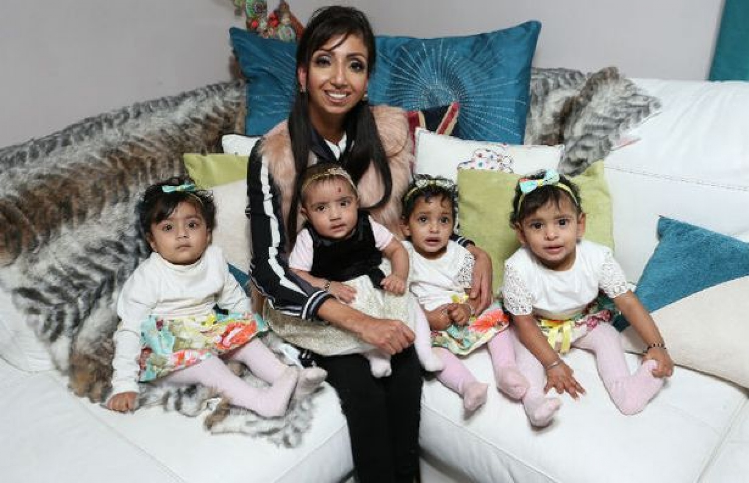 ލިތީނާ އާއި އޭނާގެ ހަތަރު ކުދިން