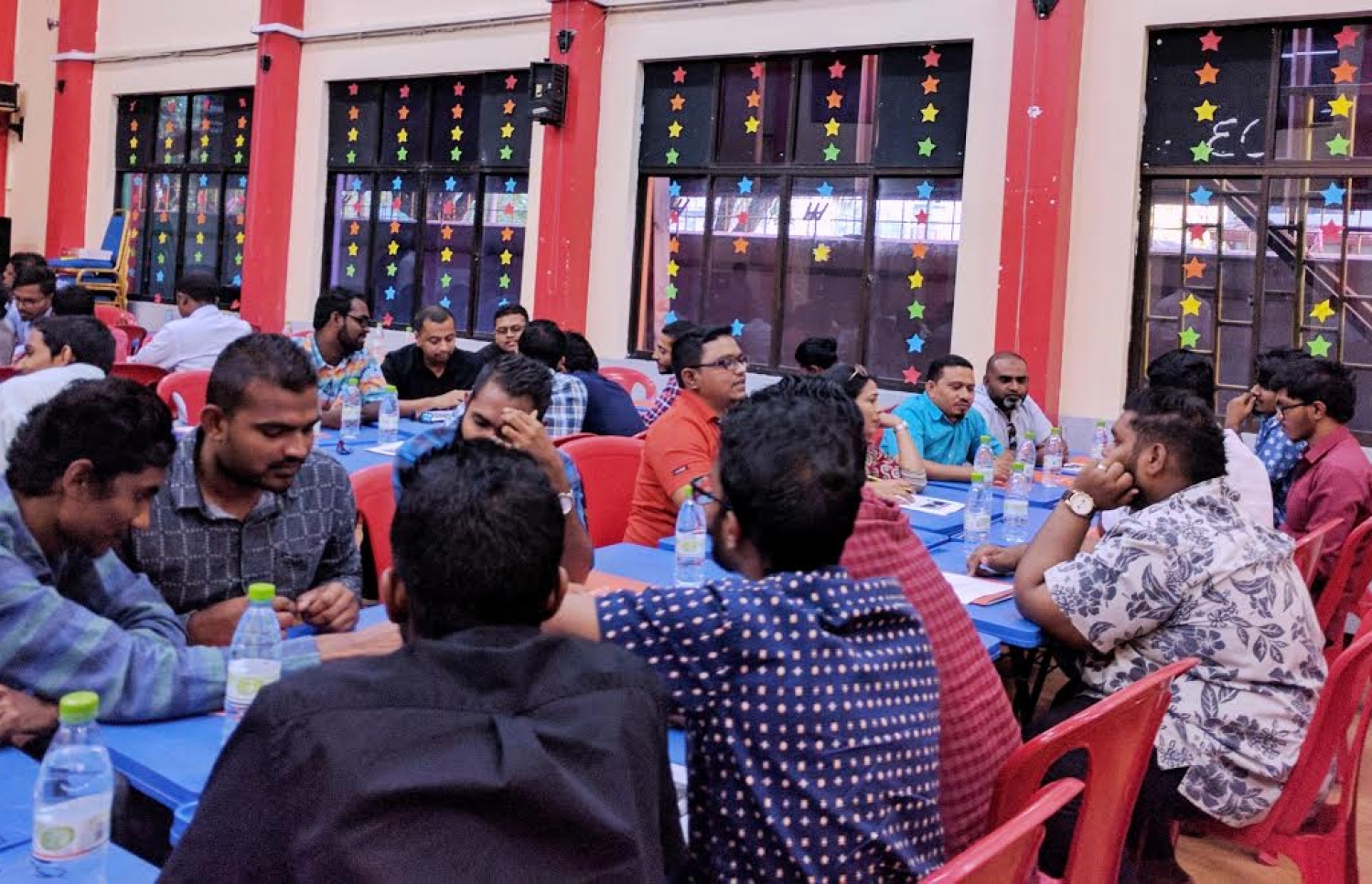 ކްލީކް ކޮލެޖުން ބޭއްވި ޕާސަނަލް ބްރޭންޑިން ވޯކްޝޮޕްގެ ތެރެއިން.--ފޮޓޯ: ކްލިކް ކޮލެޖު