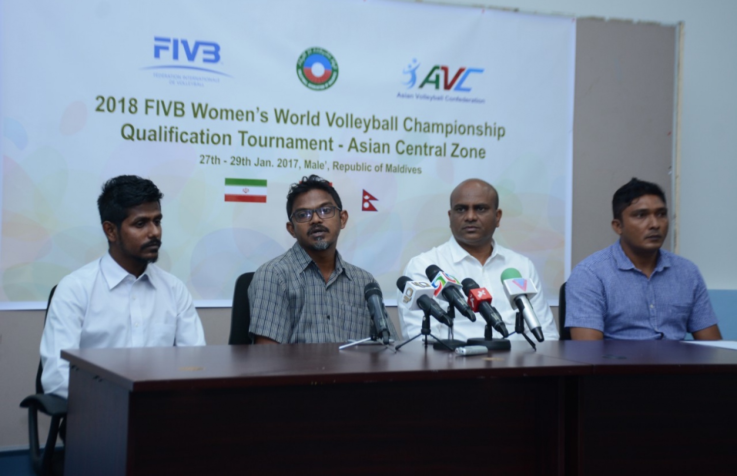 އޭވީސީ ސެންޓްރަލް ޒޯންގެ ކޮލިފައިންއާ ގުޅޭގޮތުން މިއަދު އޮތް ނޫސްވެރިންގެ ބައްދަލުވުމުގެ ތެރެއިން.--