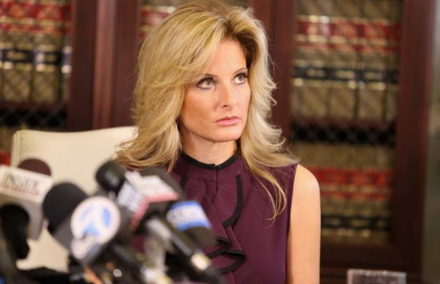 ޓްރަމްގެ ޖިންސީ ގޯނާތަކާ ކުރިމަތިލާން ޖެހުނު ކަމަށް ބުނާ އަންހެނުންތަކުގެ ތެރެއިން ސަމާ ޒެރްވޯސް. ފޮޓޯ ގެޓީ އިމޭޖް