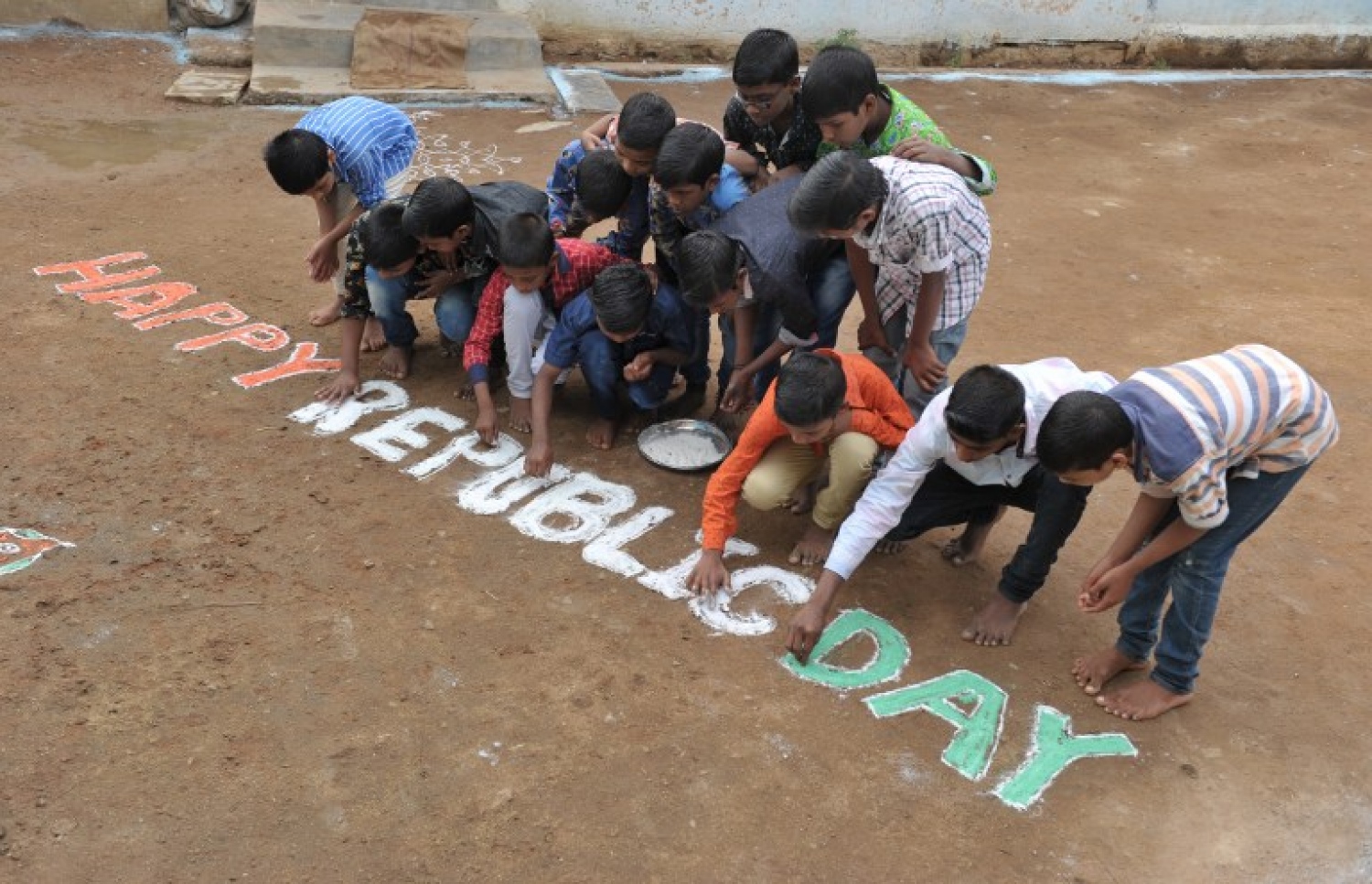 ހައިދަރުއާބާދުގައި އިންޑިއާގެ ދަރިވަރުންތަކެއް ޖުމްހޫރީ ދުވަސް ފާހަގަ ކުރަނީ. --ފޮޓޯ:އޭއެފްޕީ