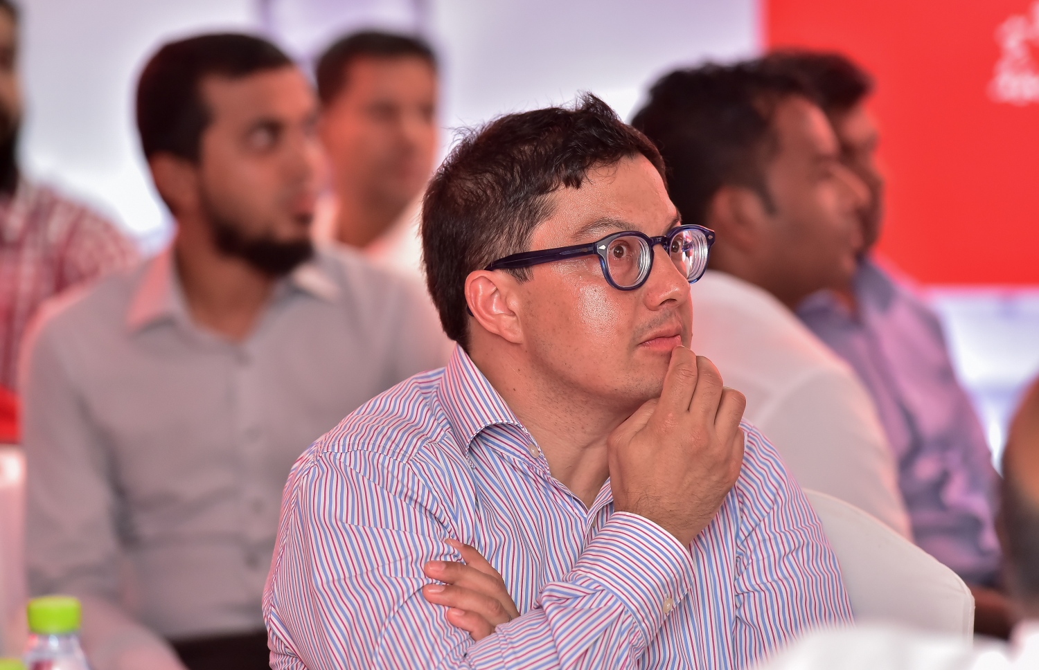 މާލެ، ޖެނުއަރީ 31، 2017- ބީއެމްއެލް އިން މި އަހަރުގެ ތެރޭގައި ކުރިއަށް ގެންދަން ނިންމާފައިވާ ކޮމިއުނިޓީ ކެމްޕޭން، "އަހަރެންގެ ބޭންކް" އިފްތިތާހު ކުރުމަށް ބޭއްވި ހަފުލާގެ ތެރެއިން.-- ފޮޓޯ: ނިޝާން އަލީ/ މިހާރު