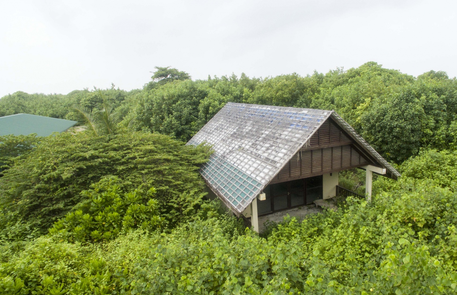 އެމްޓީޑީސީން އުލިގަމުގައި ހަދަން ފެށި ސިޓީ ހޮޓަލުގެ އިމާރާތެއް: މިހާރު އެތަނުގައި ހުރި އެއްޗެހި ވަނީ ނީލަން ކިޔާފައި