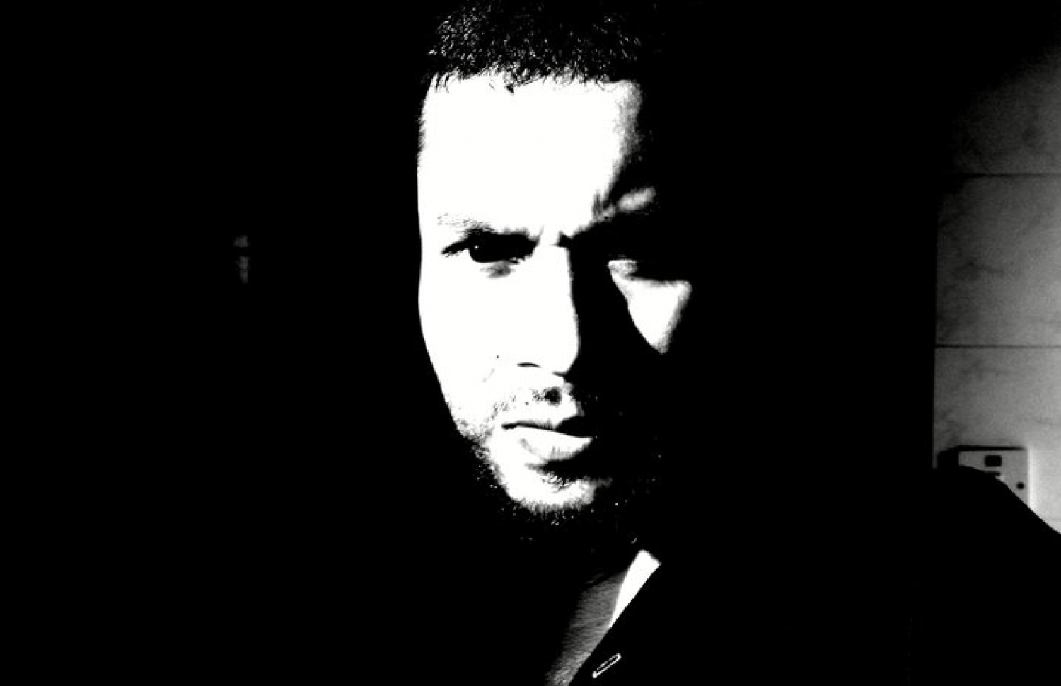 މަހުދީ: "އަމާނާތް" އަކީ އޭނާ ޑައިރެކްޓް ކުރި ހަމައެކަނި ފީޗާ ފިލްމް.