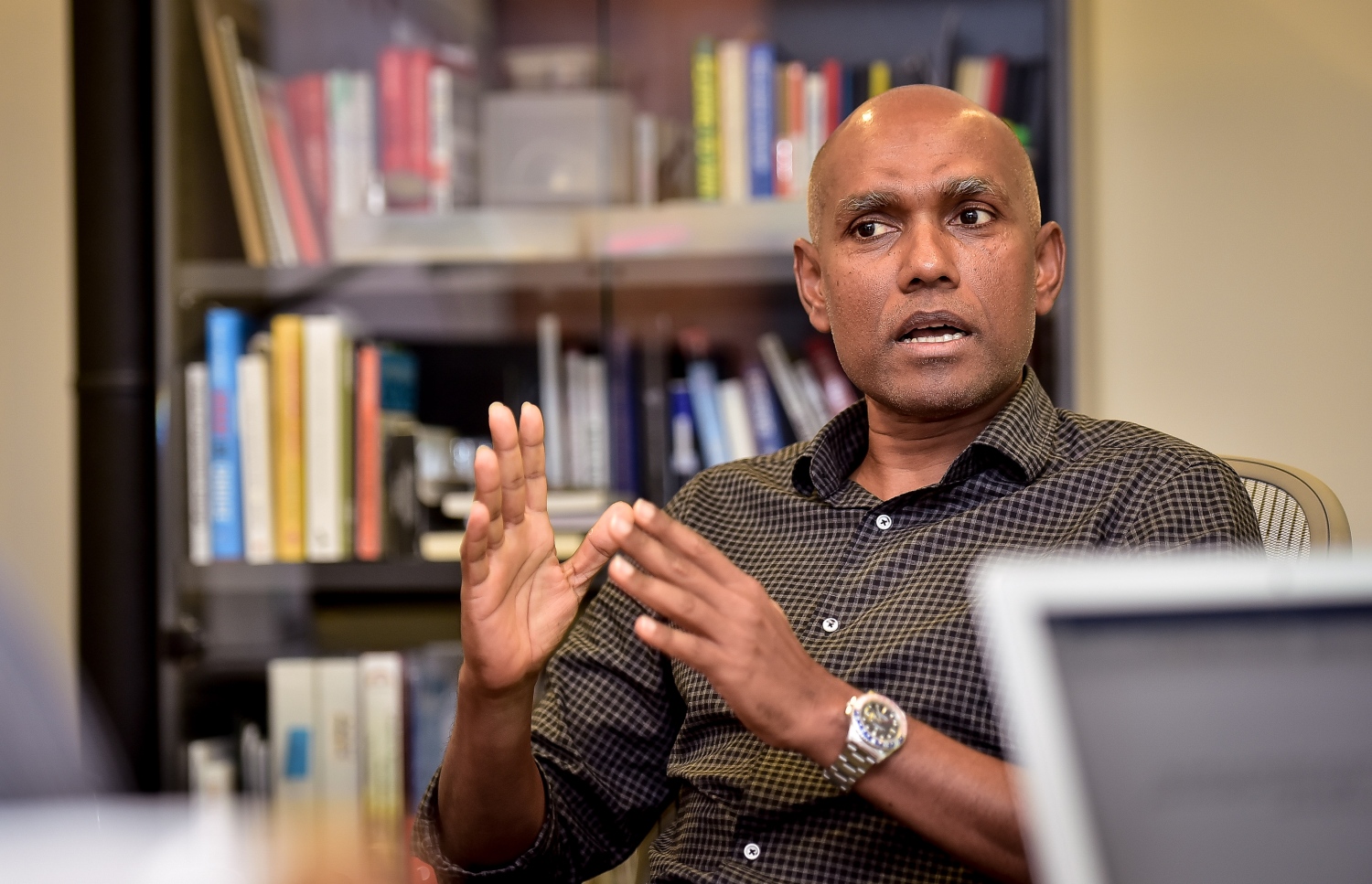 ބައްޔަކީ ކެންސަރު ކަމަށް ލަފާކުރެވުނު ހިސާބުން، އެކަމާ ކުރިމަތިލުމުގެ ހިތްވަރު މުހައްމަދު ކަލީމަށް ލިބިވަޑައިގެންނެވި. ފޮޓޯ: ނިސާން އަލީ/ މިހާރު