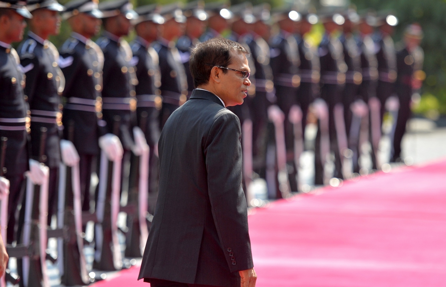 މާލެ: ފެބްރުއަރީ 6، 2017- ރައްޔިތުންގެ މަޖިލިހުގެ މި އަހަރުގެ ފުރަތަމަ ޖަލްސާ އަށް މަޖިލިހުގެ ރައީސް މަސީހް ވަޑައިގަންނަވަނީ.---ފޮޓޯ: ރައީސް އޮފީސް