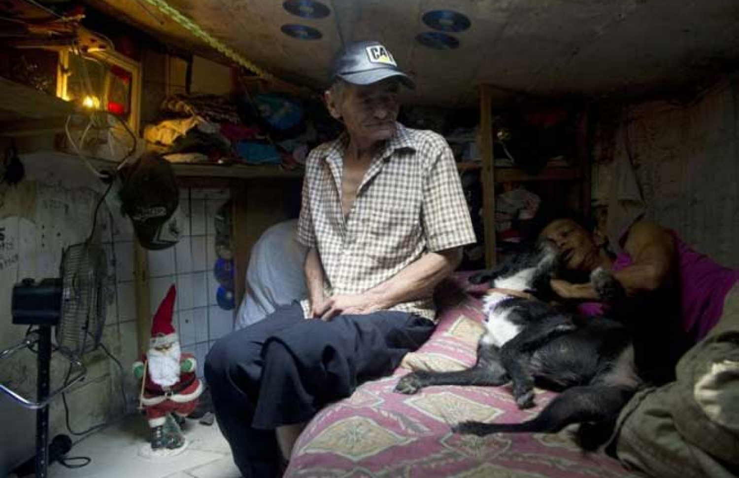 މާރިއާ އާއި މިގުއަލް ނަޖިސް ހޮޅިތެރޭގައި